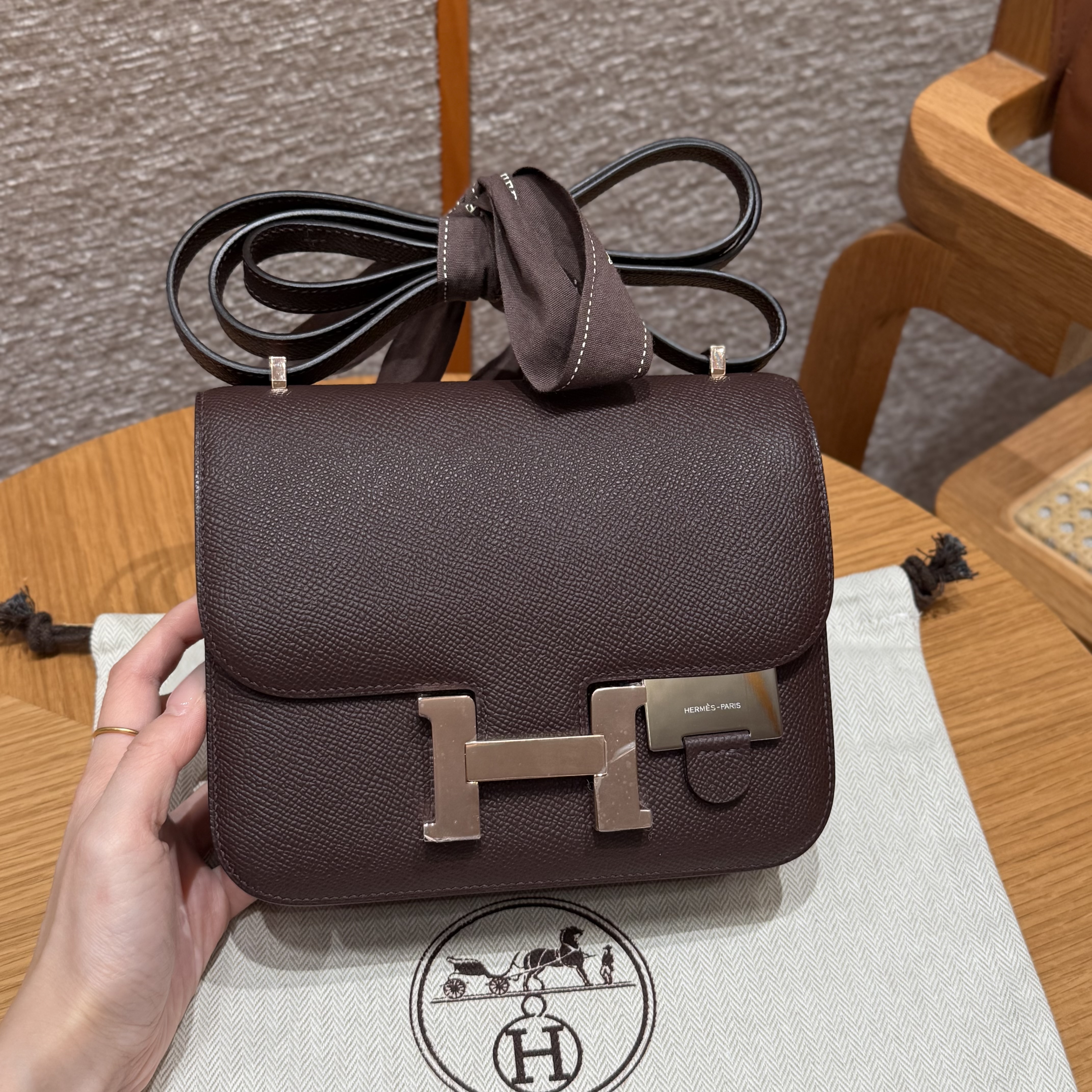 에르메스 Hermes Constance with mirror 19cm Epsom 0G Rouge seller/Rose gold