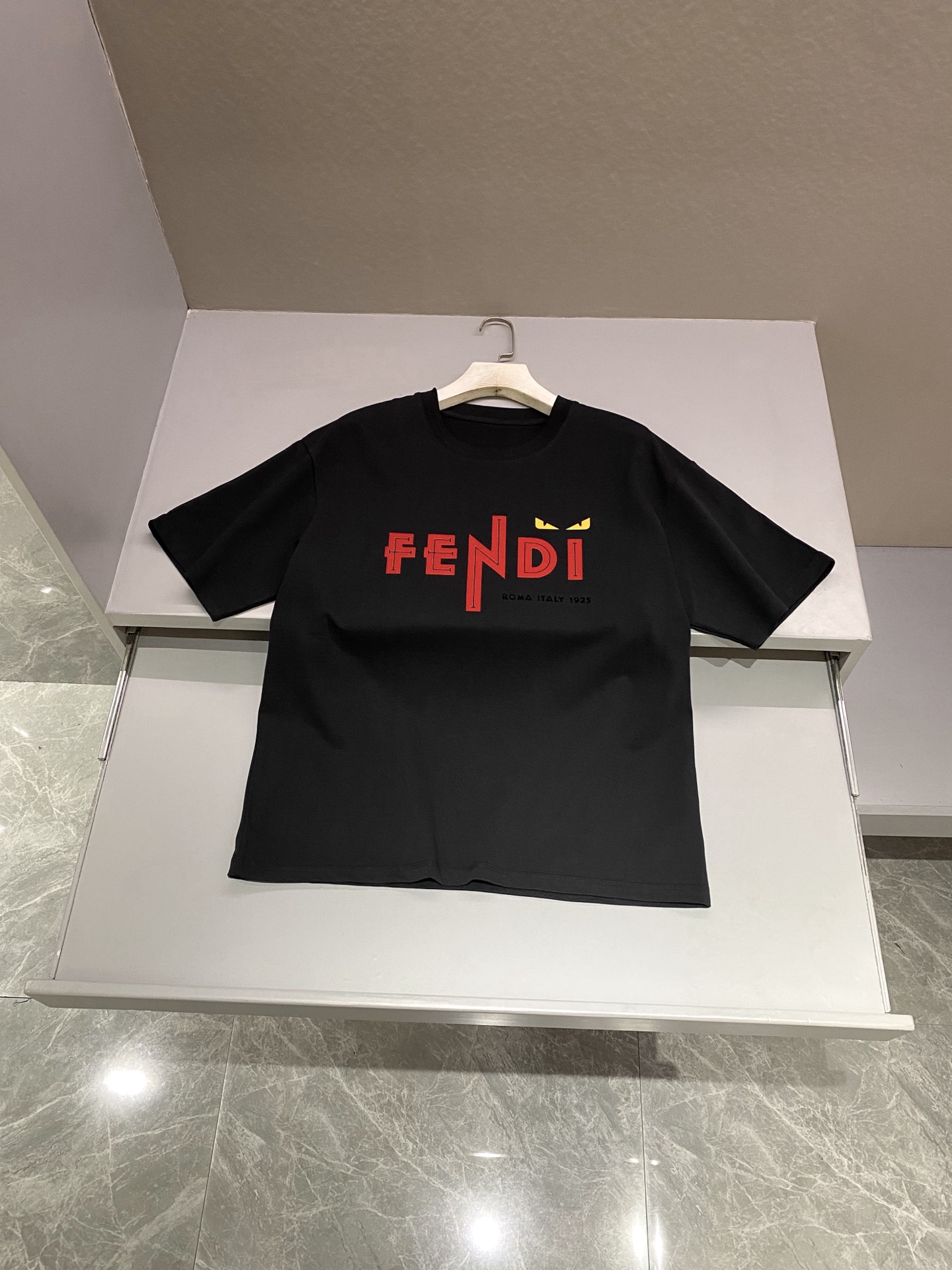 펜디 FENDI 반팔 티셔츠