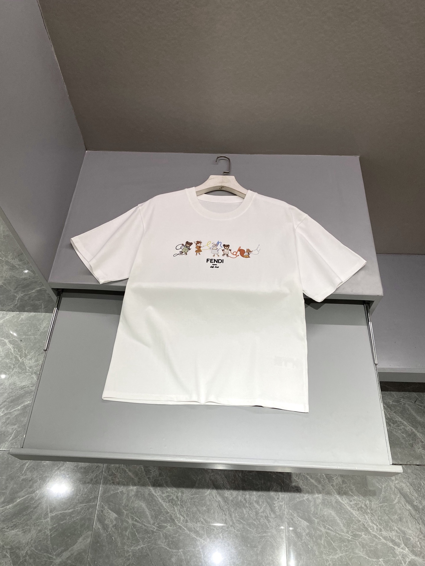 펜디 FENDI 반팔 티셔츠