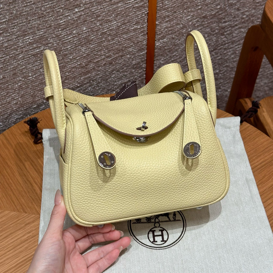에르메스 Hermes Mini Lindy 19cm Clemence i8 Jaune Milton/silver