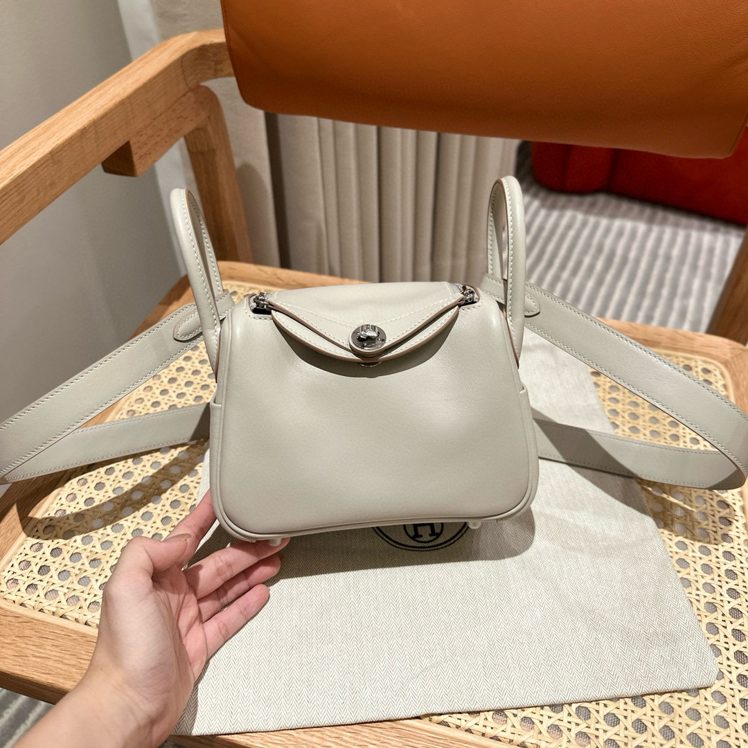 에르메스 Hermes Mini Lindy 19cm Swift 8L Beton/silver