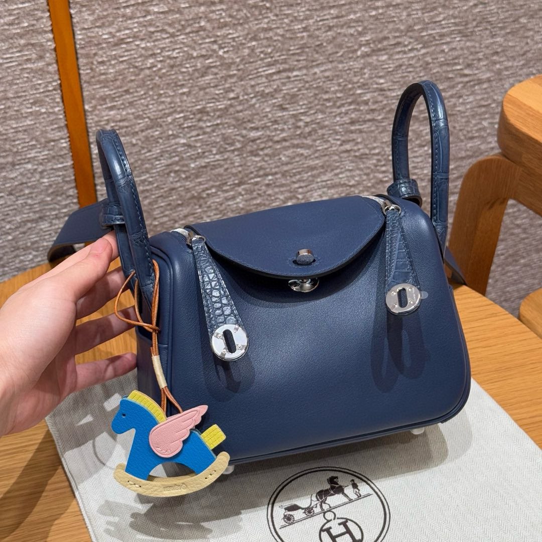에르메스 Hermes Mini Lindy 19cm Swift 73 Blue saphir/silver