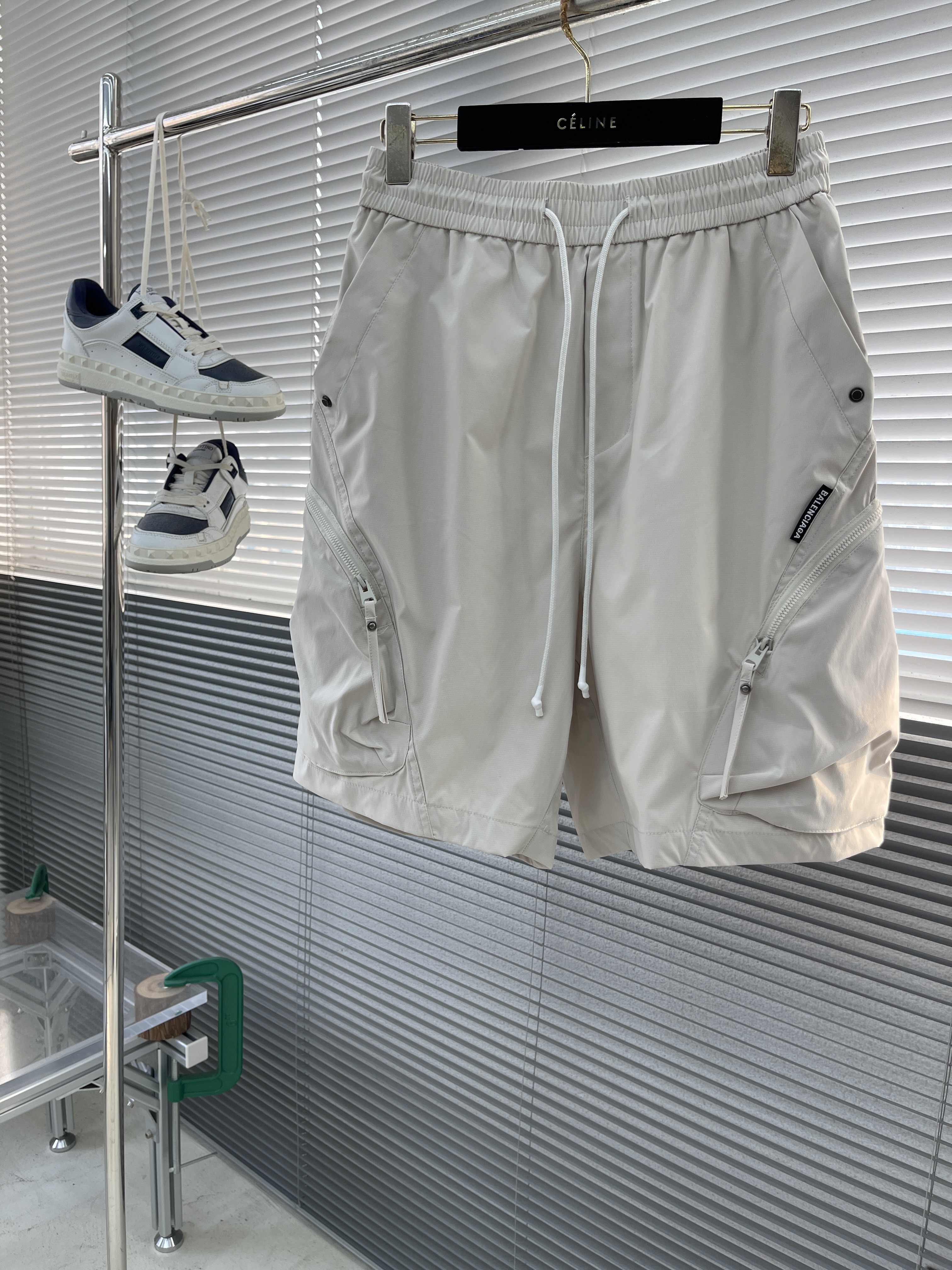 발렌시아가 Balenciaga 반바지