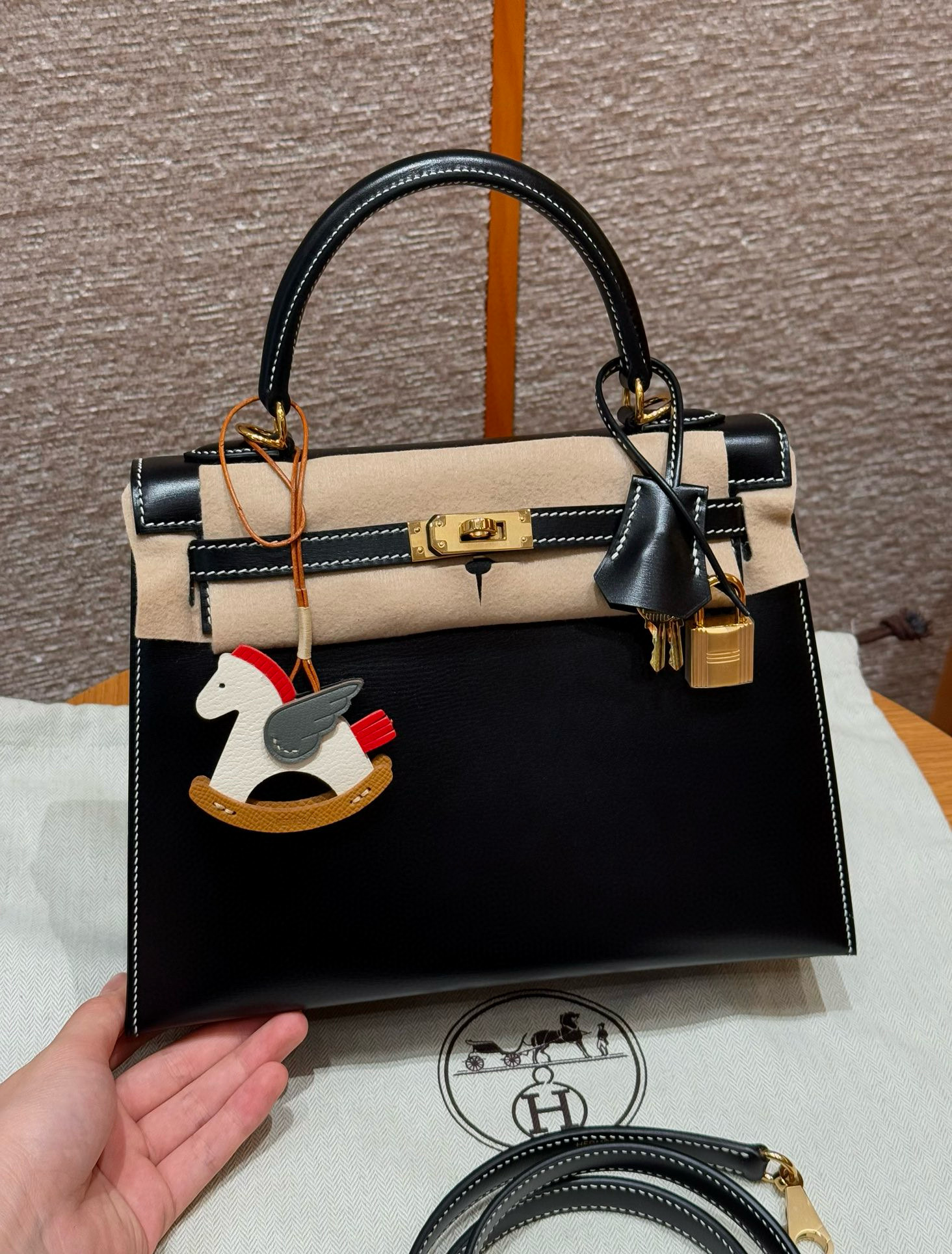 에르메스 Hermes Kelly 25cm Box 89 Noir/gold