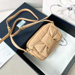 프라다 Prada 1BC242 탑 핸들백 18.5CM