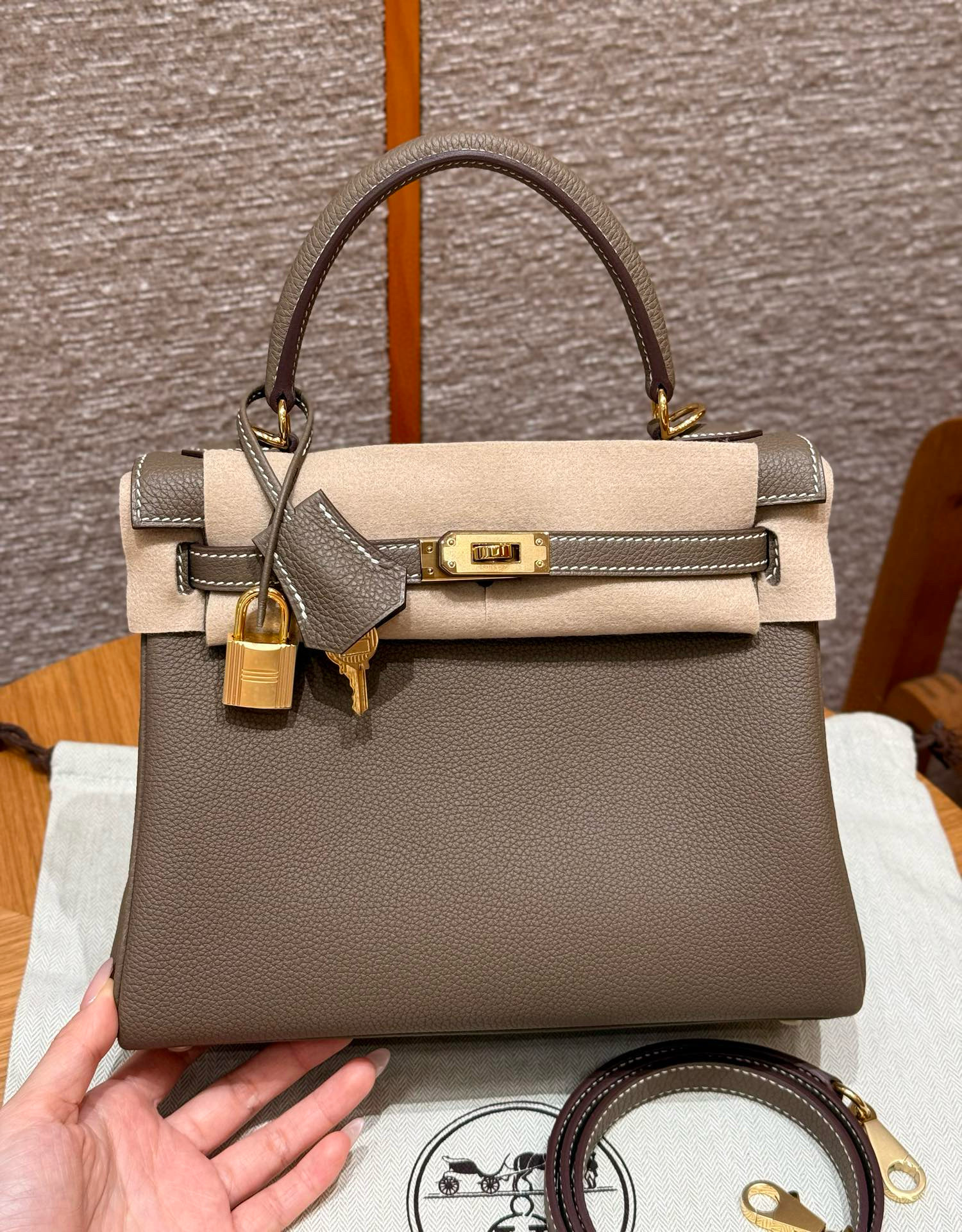 에르메스 Hermes Kelly 25cm Togo 18 Etoupe/gold