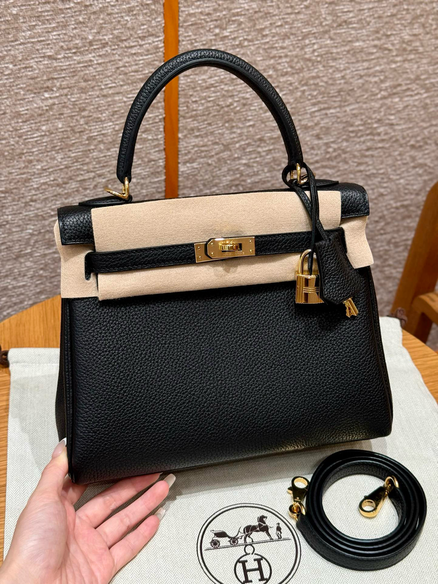 에르메스 Hermes Kelly 25cm Togo 89 Noir/gold