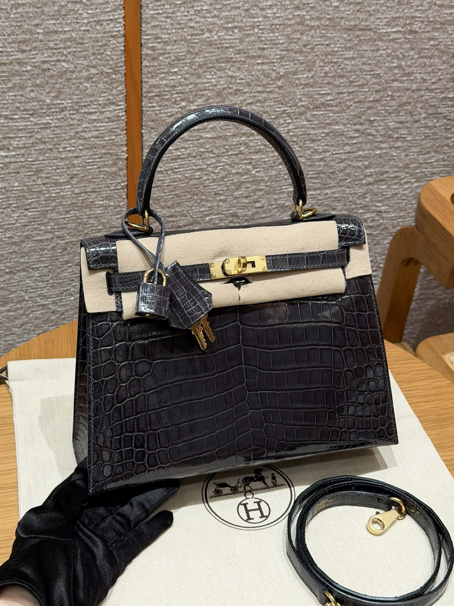 에르메스 Hermes Kelly 25cm Niloticus 88 Graphite/gold