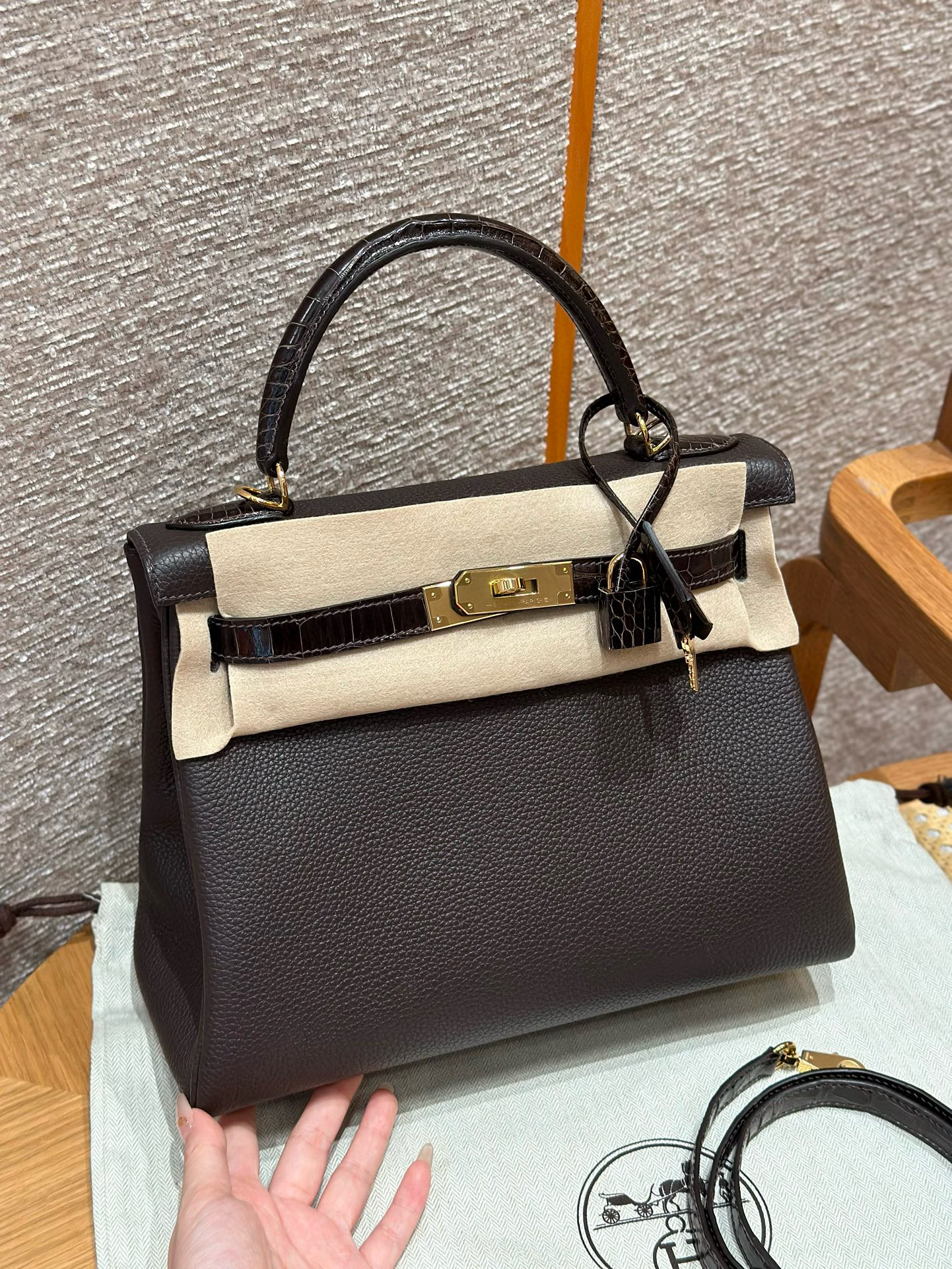 에르메스 Hermes Kelly Touch 28cm Togo and Alligator 46 Ebene/gold