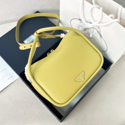 프라다 Prada 1BA451 Soft Grain 탑 핸들백 25CM