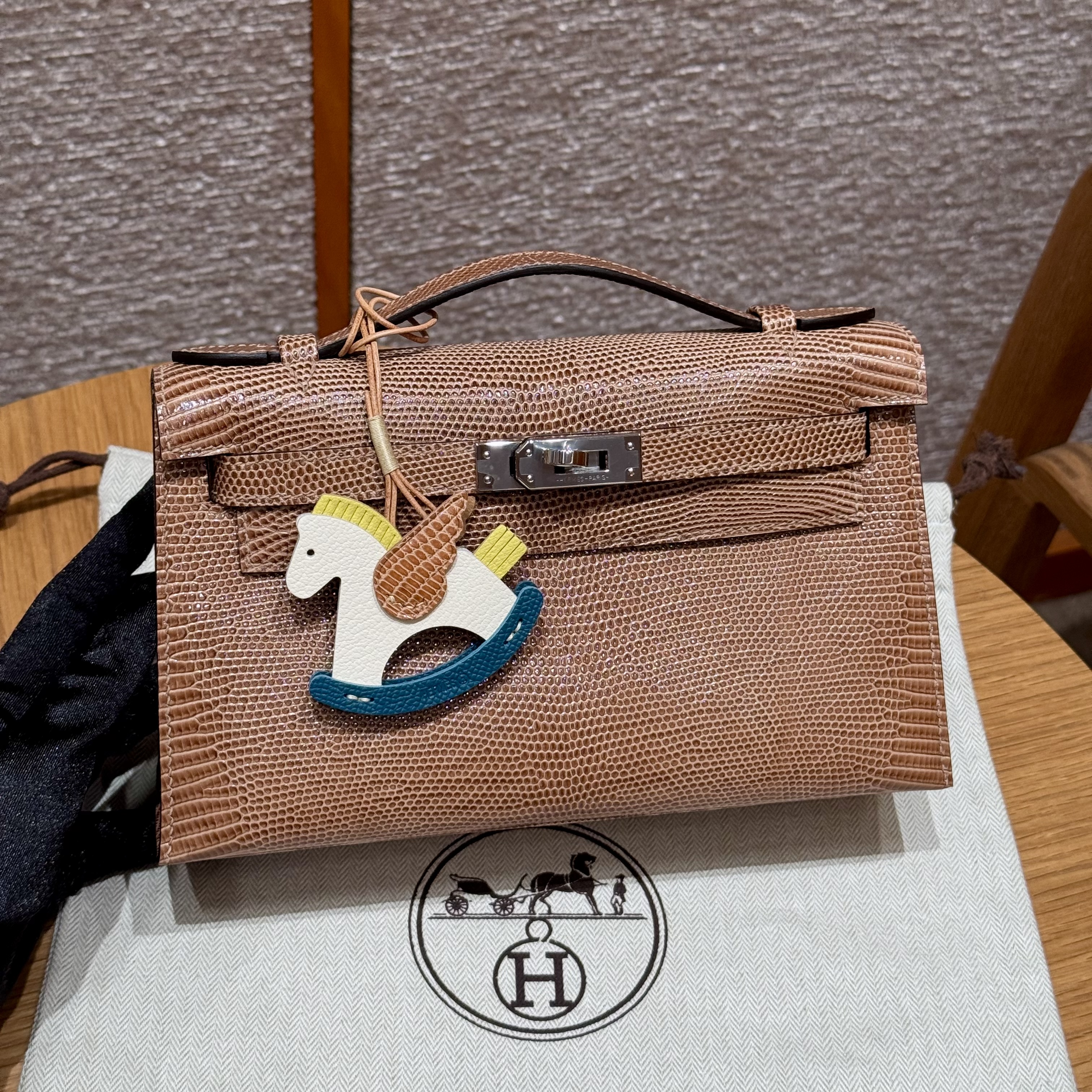 에르메스 Hermes Kelly Pochette 22cm Lizard 5V Rose/silver