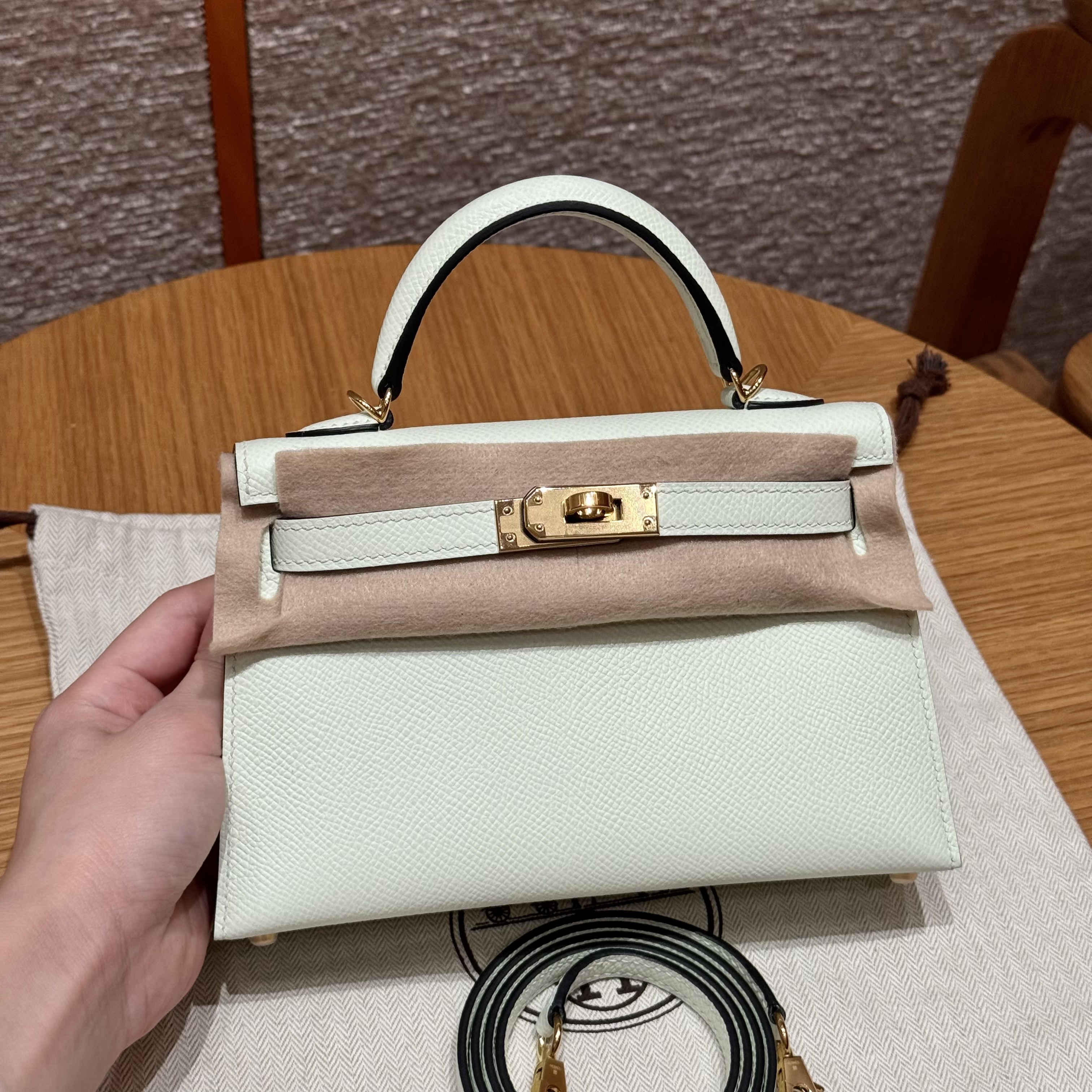 에르메스 Hermes Mini Kelly 19cm Epsom 0S Vert Fizz/gold