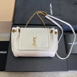 생로랑 Saint laurent/YSL 672738 Mini Nolita in Lambskin Blanc Vintage 18CM