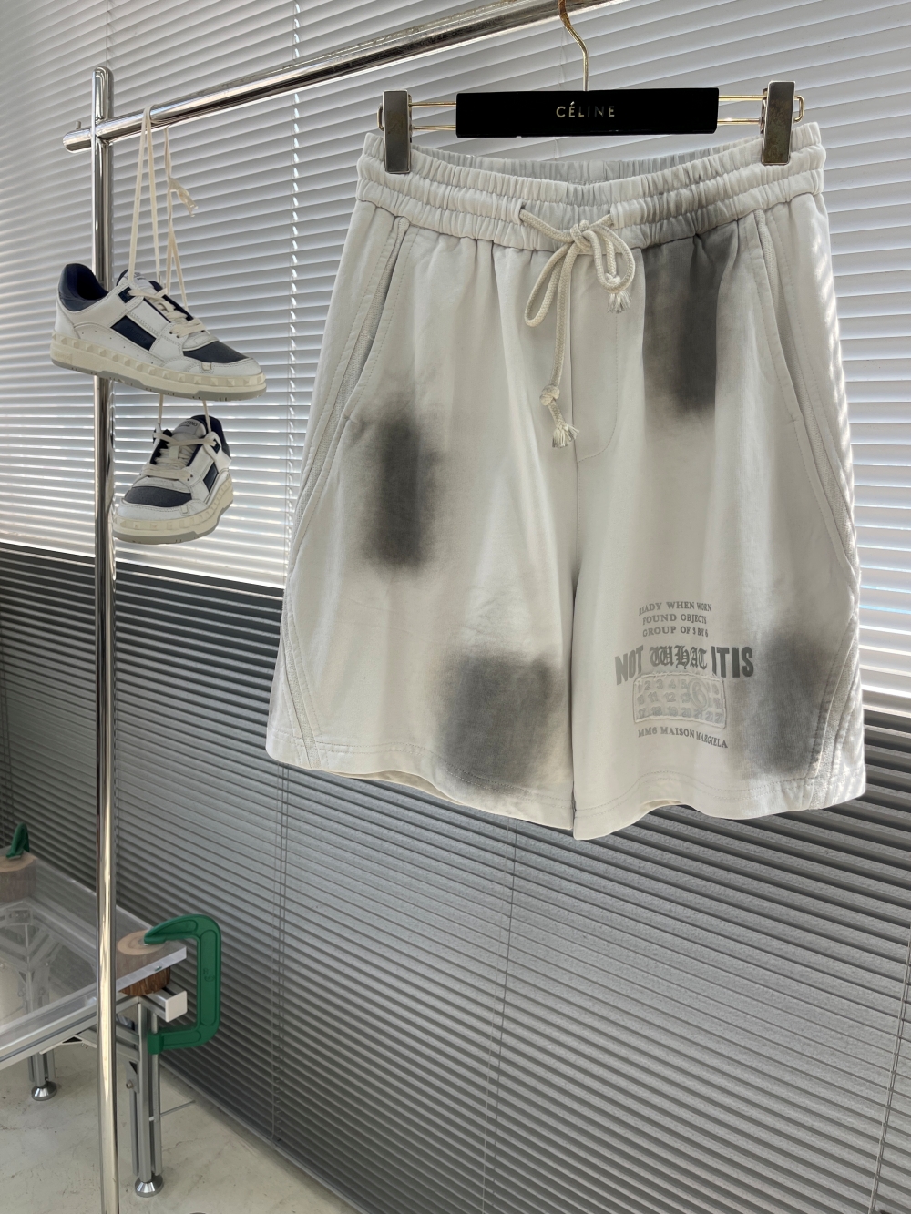 메종 마르지엘라 maison margiela 반바지