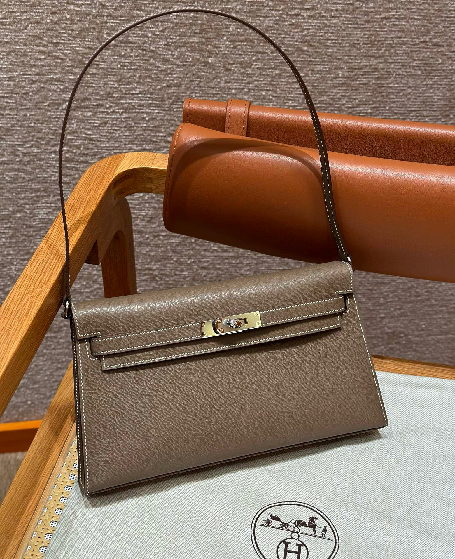 에르메스 Hermes Kelly elan 27cm Epsom 18 Etoupe/silver