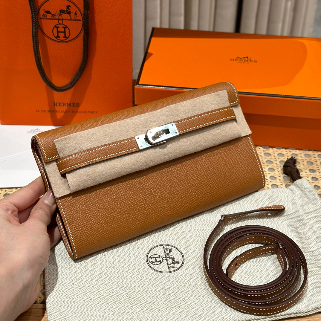 에르메스 Hermes  Kelly to go 19cm Epsom 37 Gold/silver