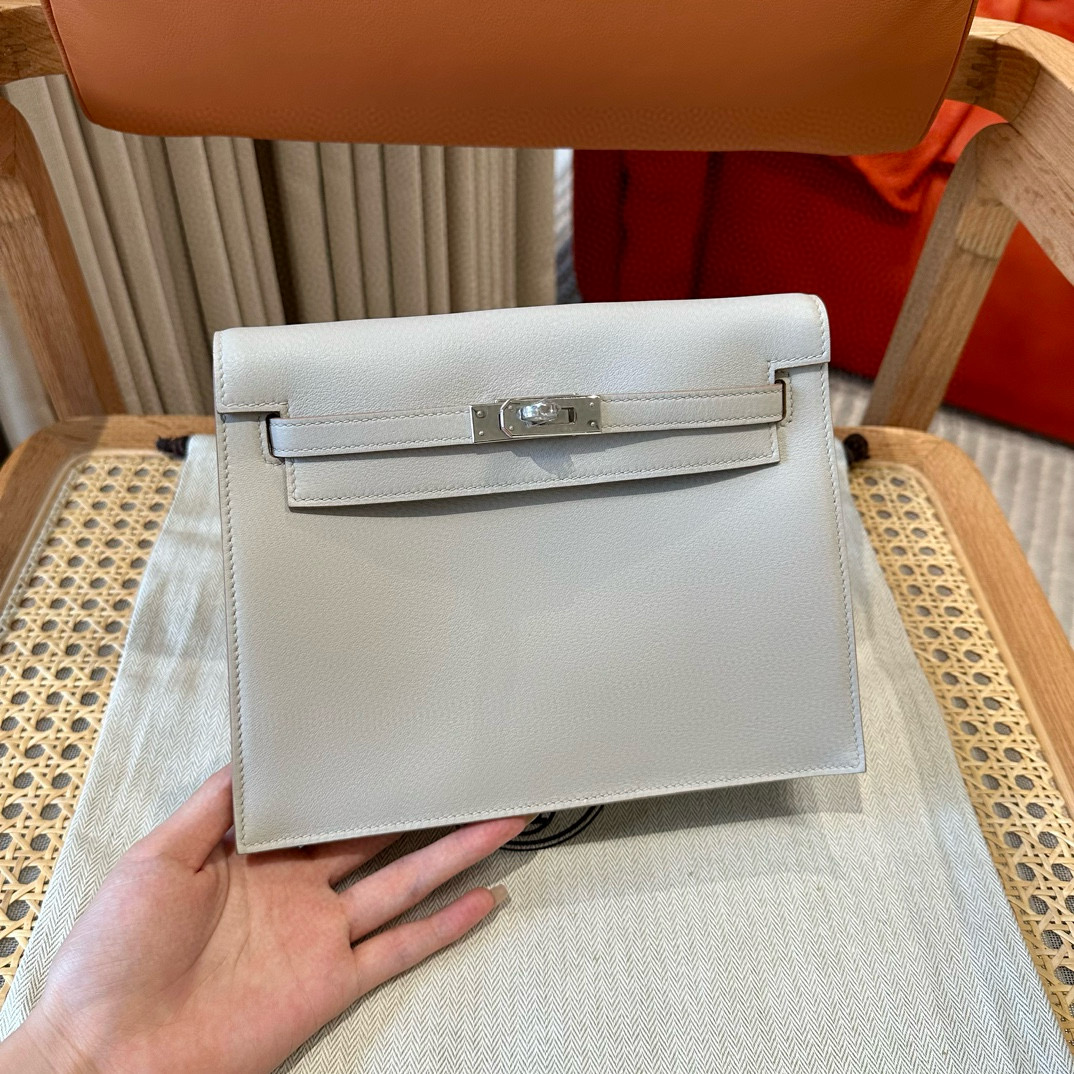 에르메스 Hermes Kelly danse 22cm swift 80 Peayrl Gray/silver