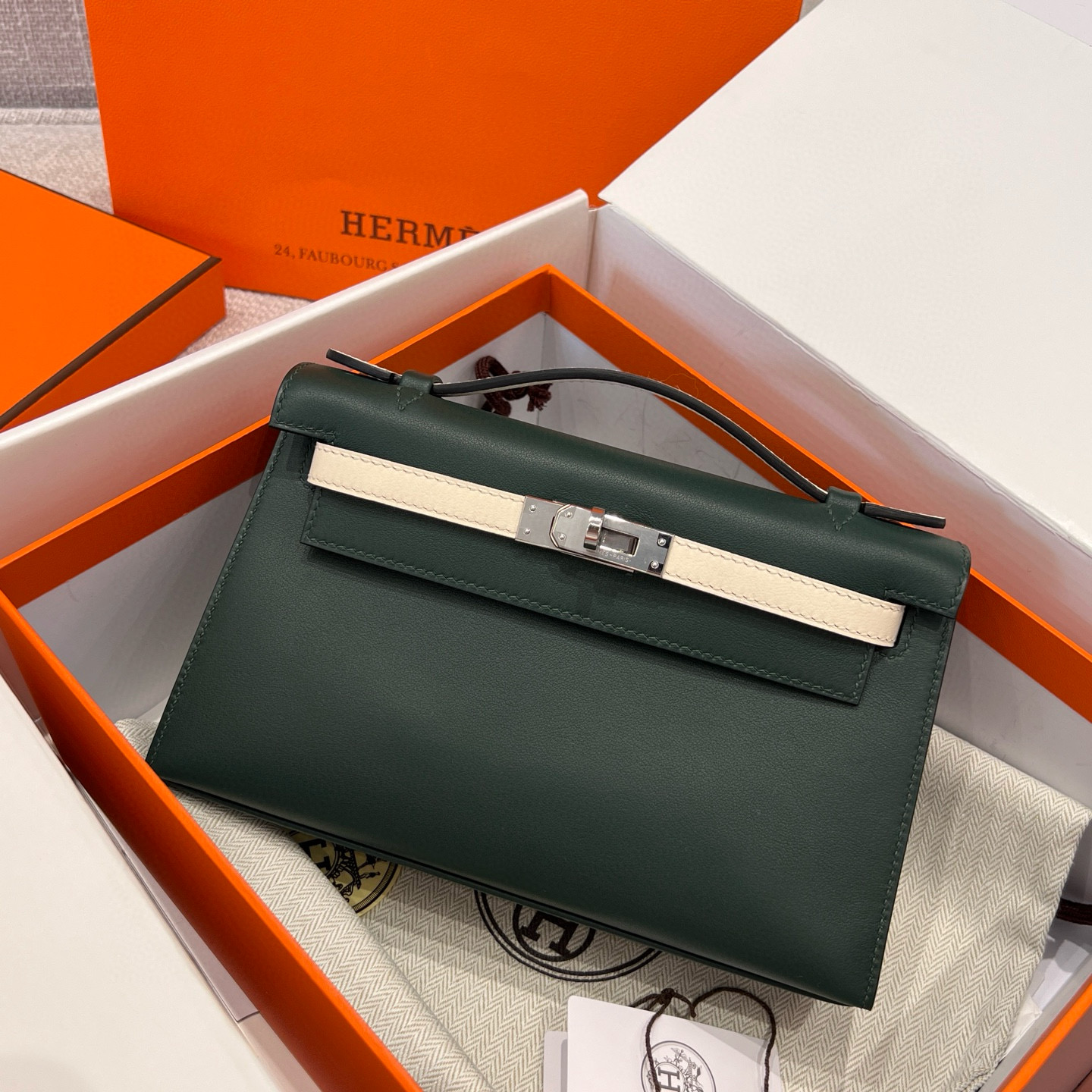 에르메스 Hermes Kelly Pochette Swift Vo vert Rousseau and i2 nata/silver