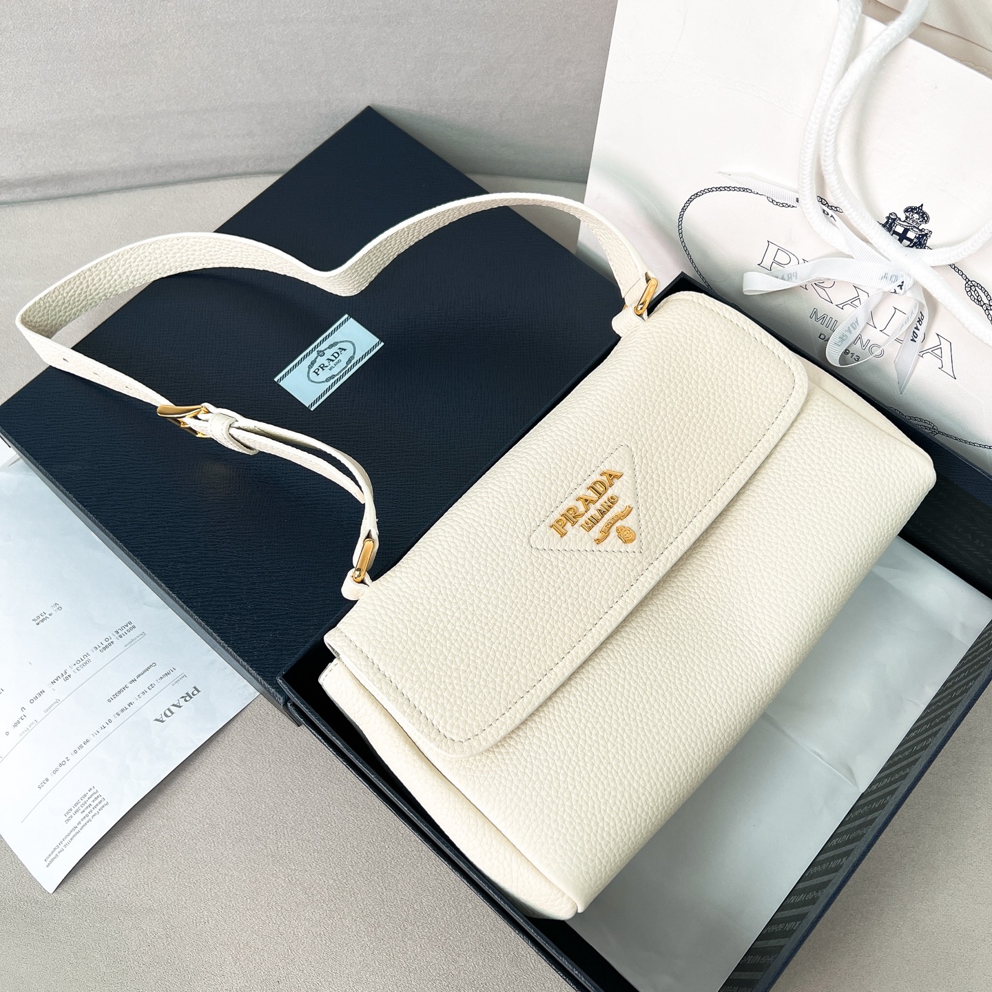 프라다 Prada 1BN022 숄더백 26CM