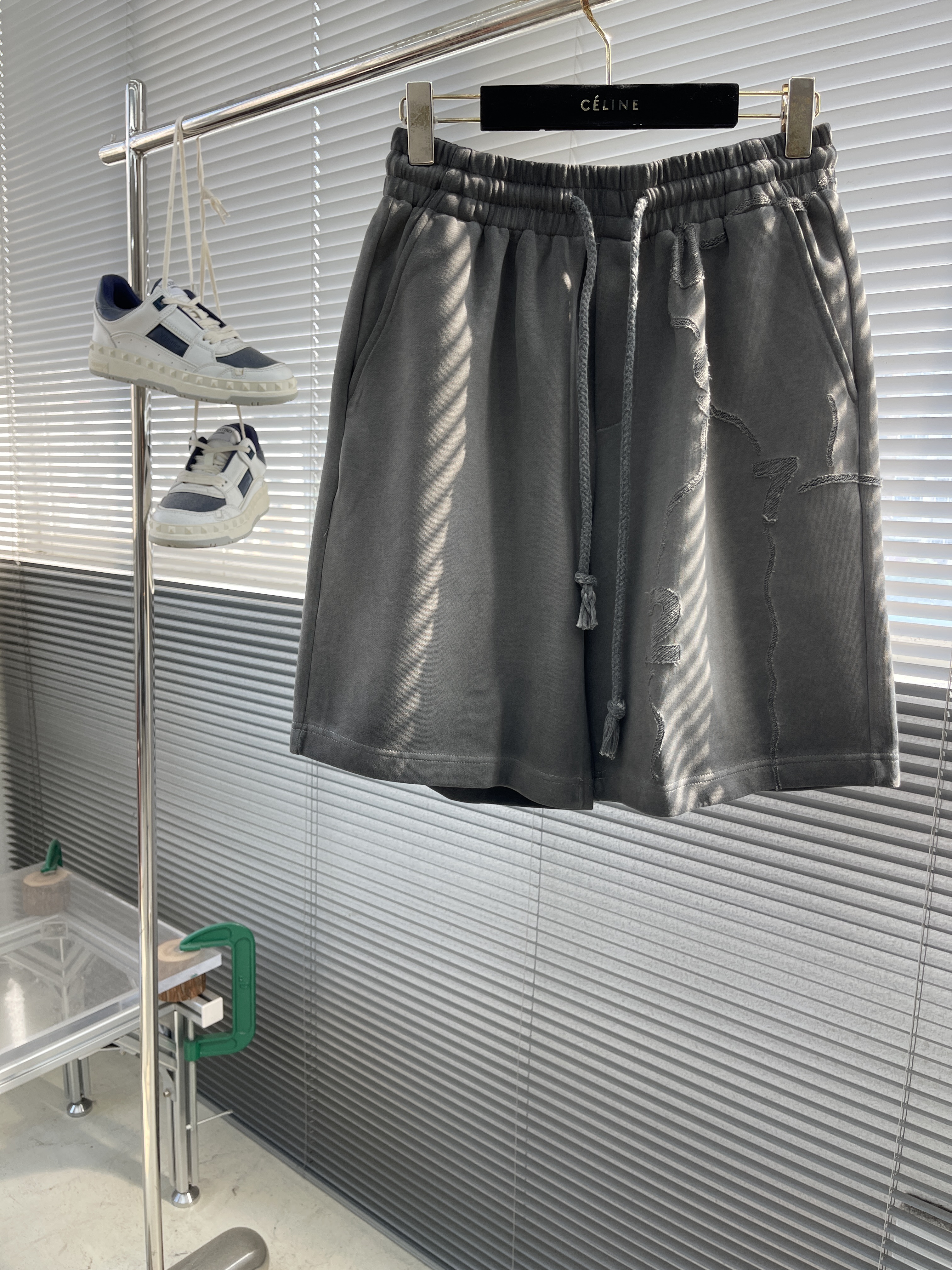 메종 마르지엘라 maison margiela 반바지