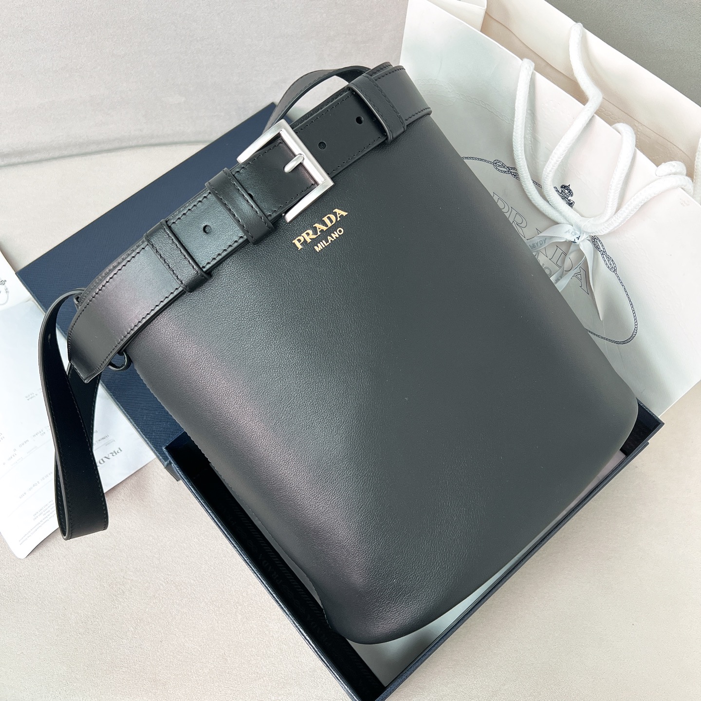 프라다 Prada 1BE085 Buckle 버킷 백  29CM