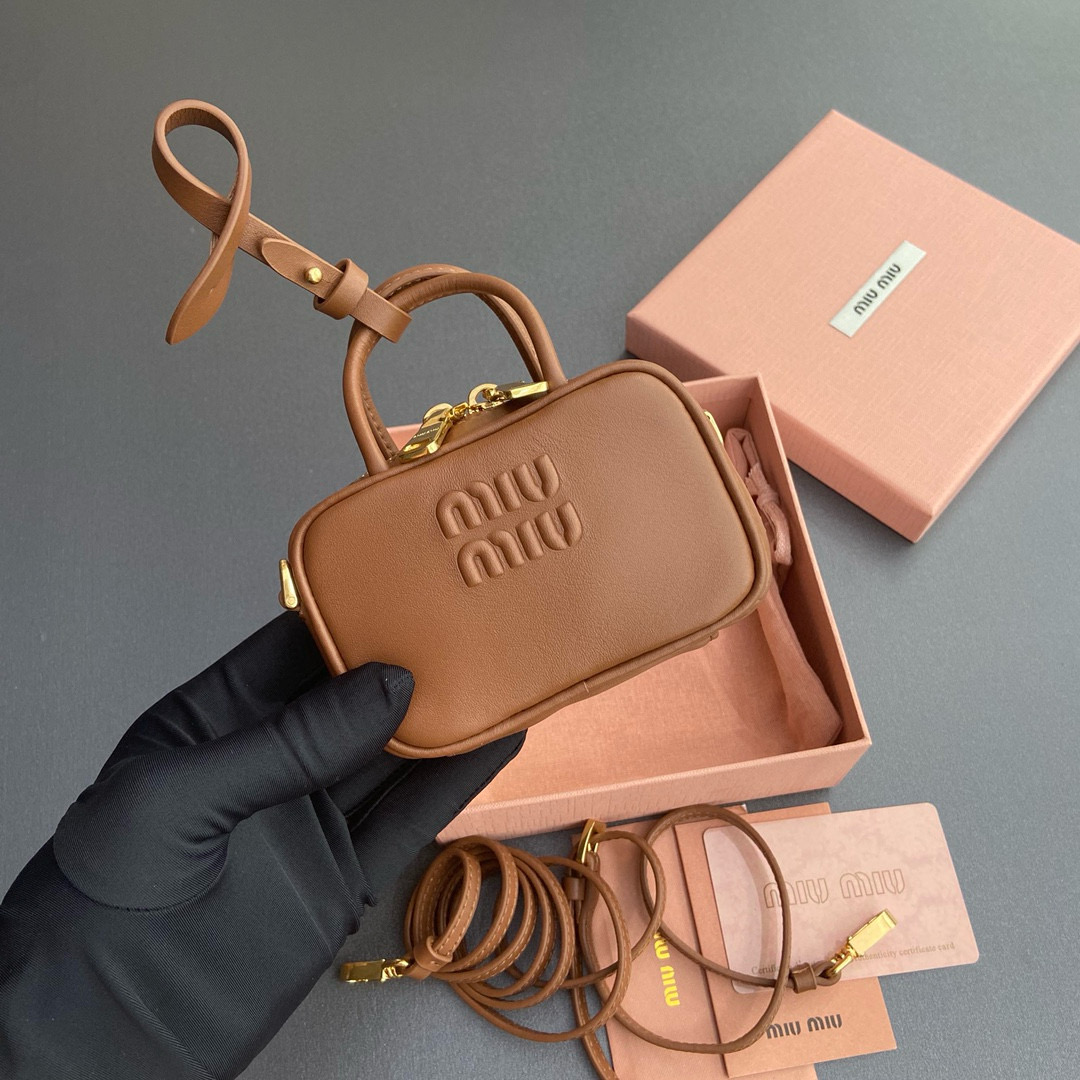 미우 미우 MIU MIU 미니백 5NR036-020-MM030 11CM