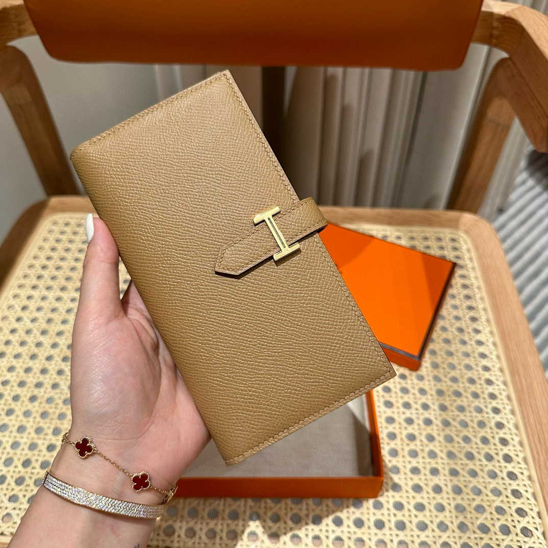 에르메스 Hermes Bearn wallet Soufflet 17.5cm Epsom 0M Chai/gold