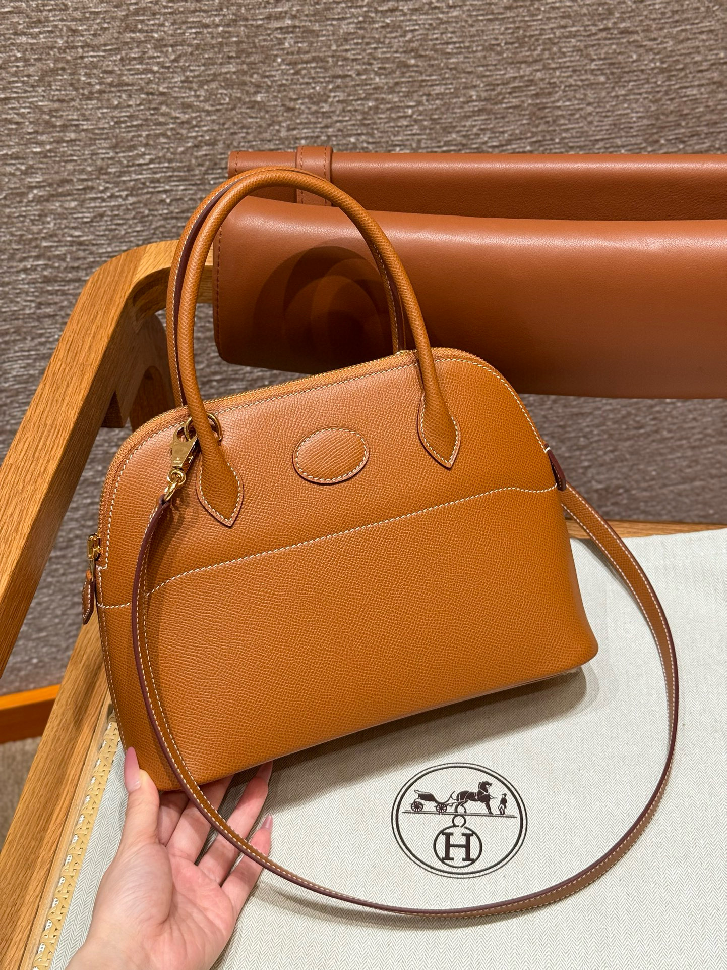 에르메스 Hermes Bolide 27cm Epsom 37 Gold/gold