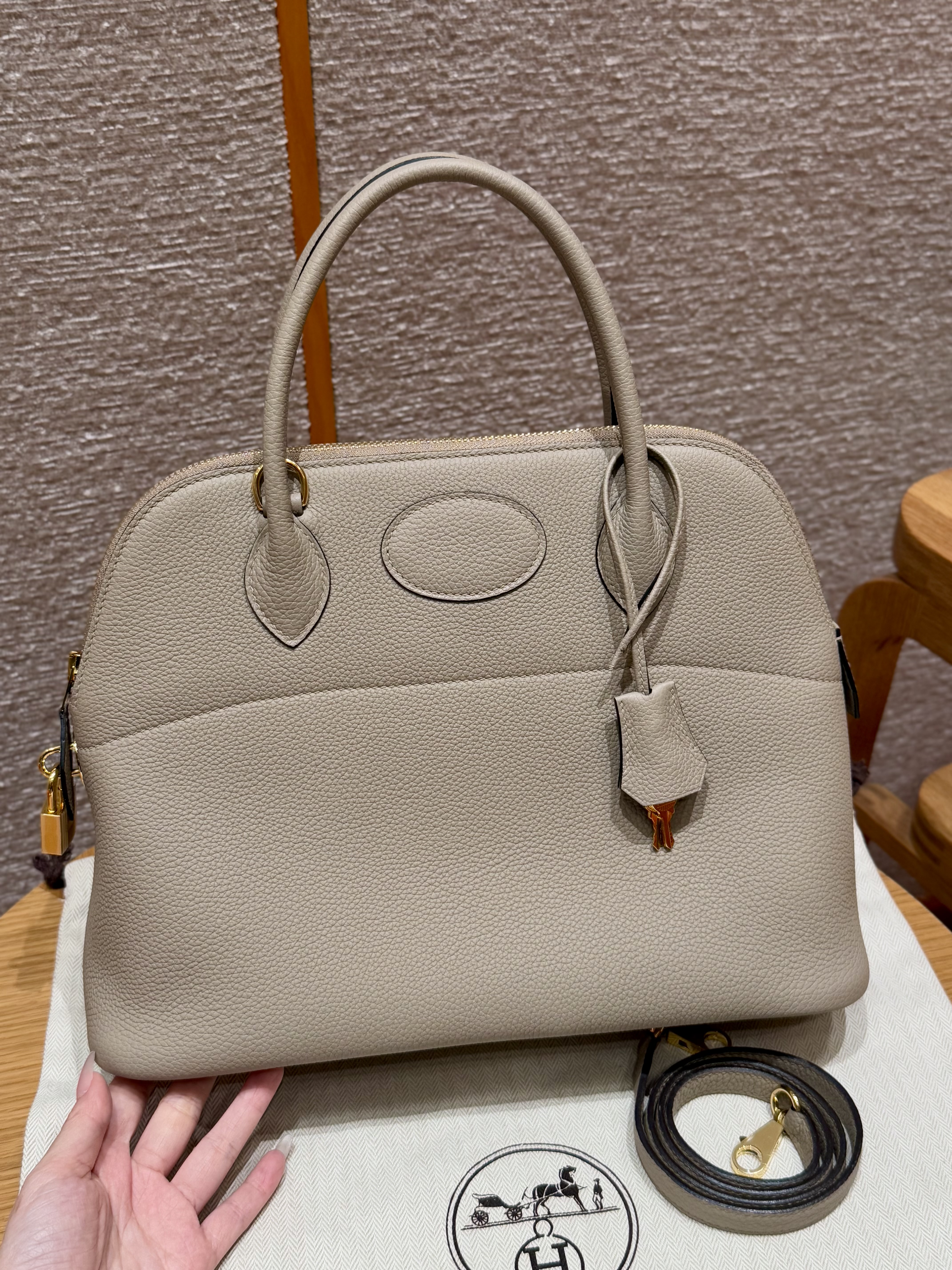 에르메스 Hermes Bolide 31cm Togo 81 Gris tourterlle/gold