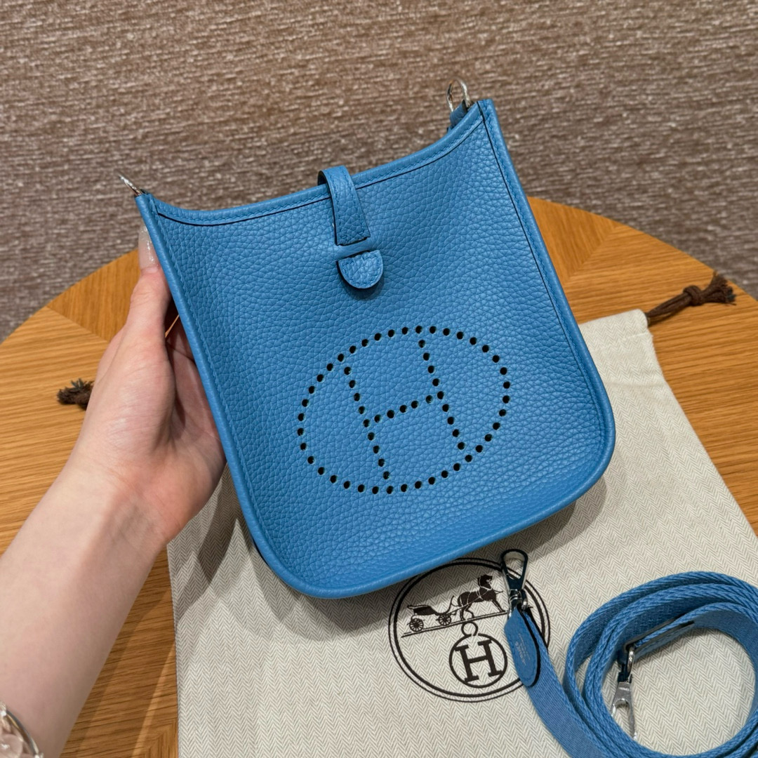 에르메스 Hermes Mini Evelyne 16cm clemence 2T Blue paradis/silver