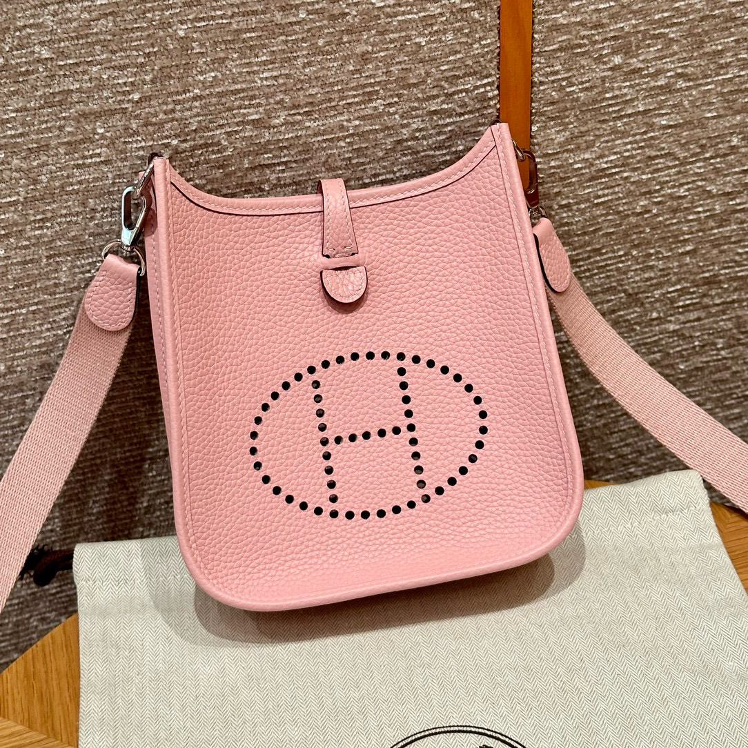 에르메스 Hermes Mini Evelyne 16cm clemence 3Q Rose Sakura/silver