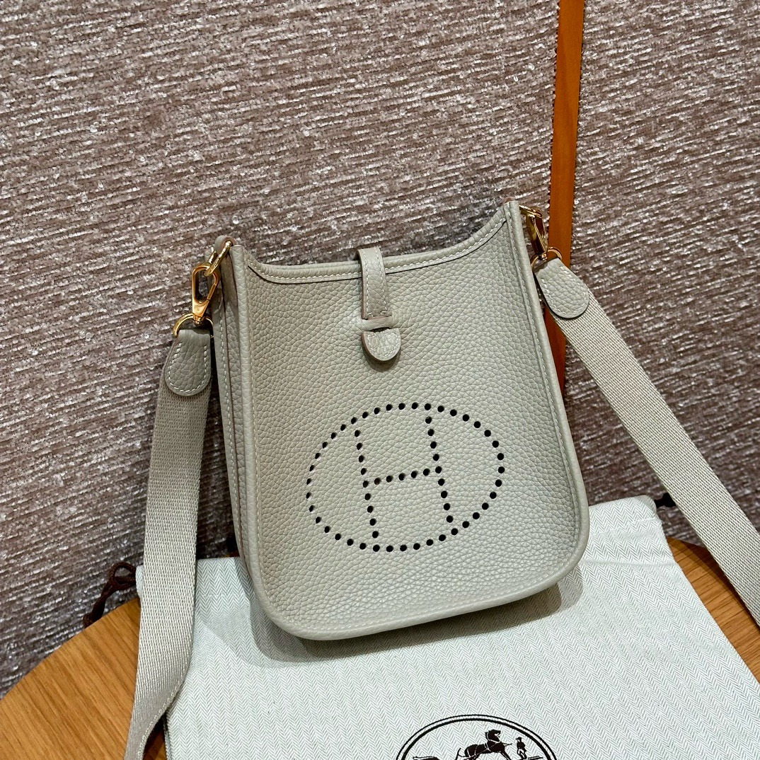 에르메스 Hermes Mini Evelyne 16cm clemence 8L Beton/gold