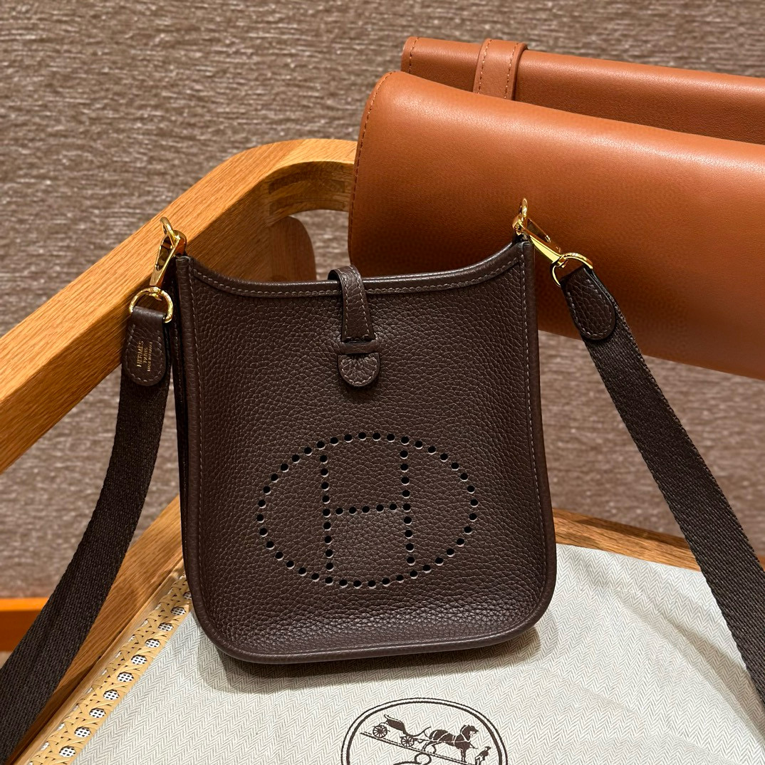 에르메스 Hermes Mini Evelyne 16cm clemence 46 Ebene/gold