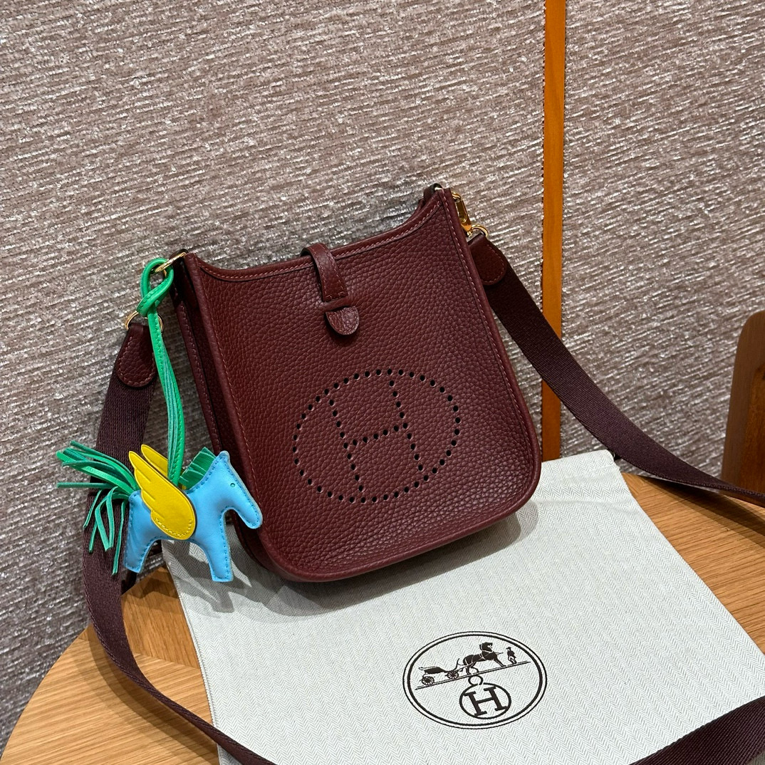 에르메스 Hermes Mini Evelyne 16cm clemence 55 Rouge H/gold