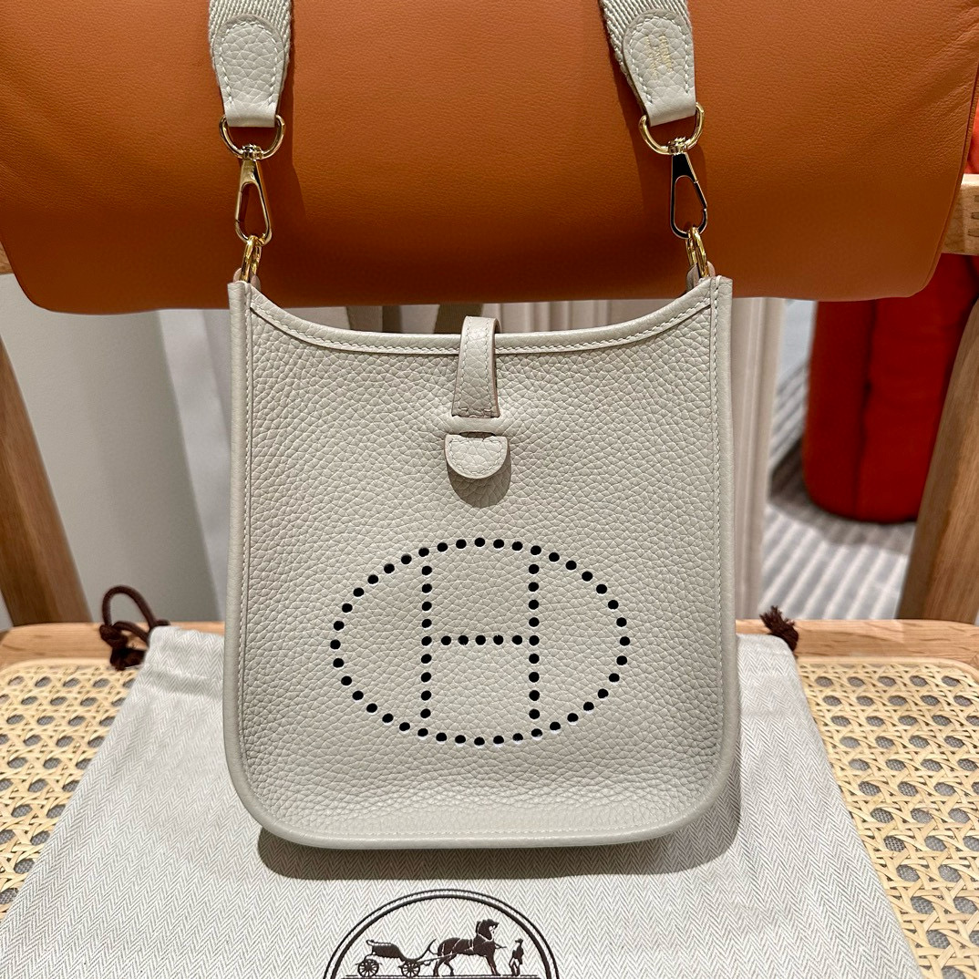 에르메스 Hermes Mini Evelyne 16cm clemence 80 Pearl grey/gold