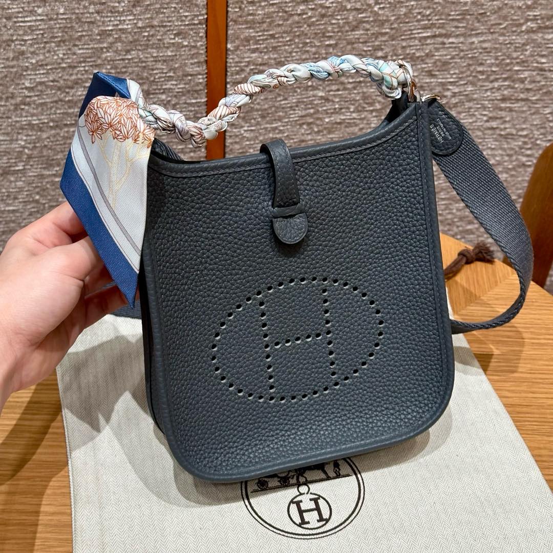 에르메스 Hermes Mini Evelyne 16cm clemence H0 Girs Misty/silver