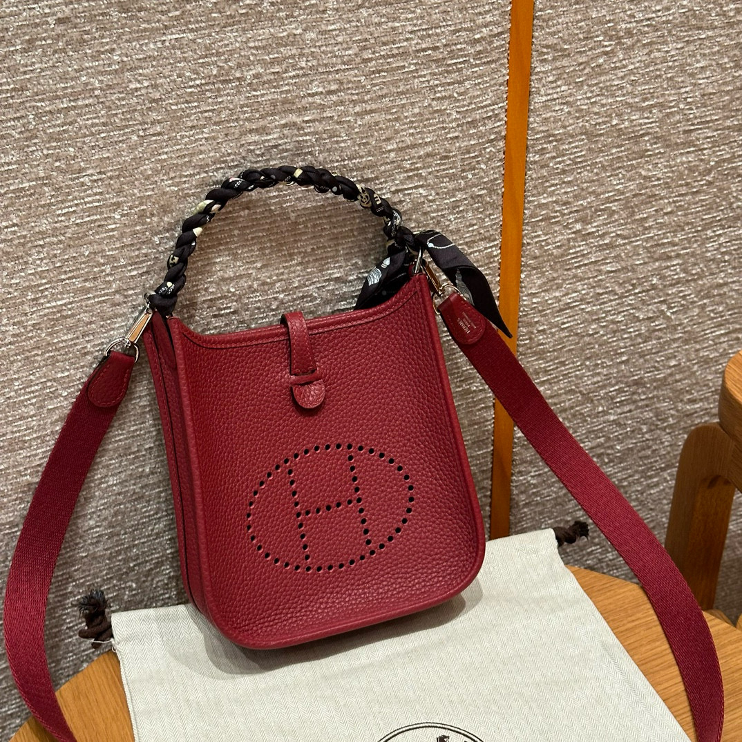에르메스 Hermes Mini Evelyne 16cm clemence K1 Rouge grenat/silver