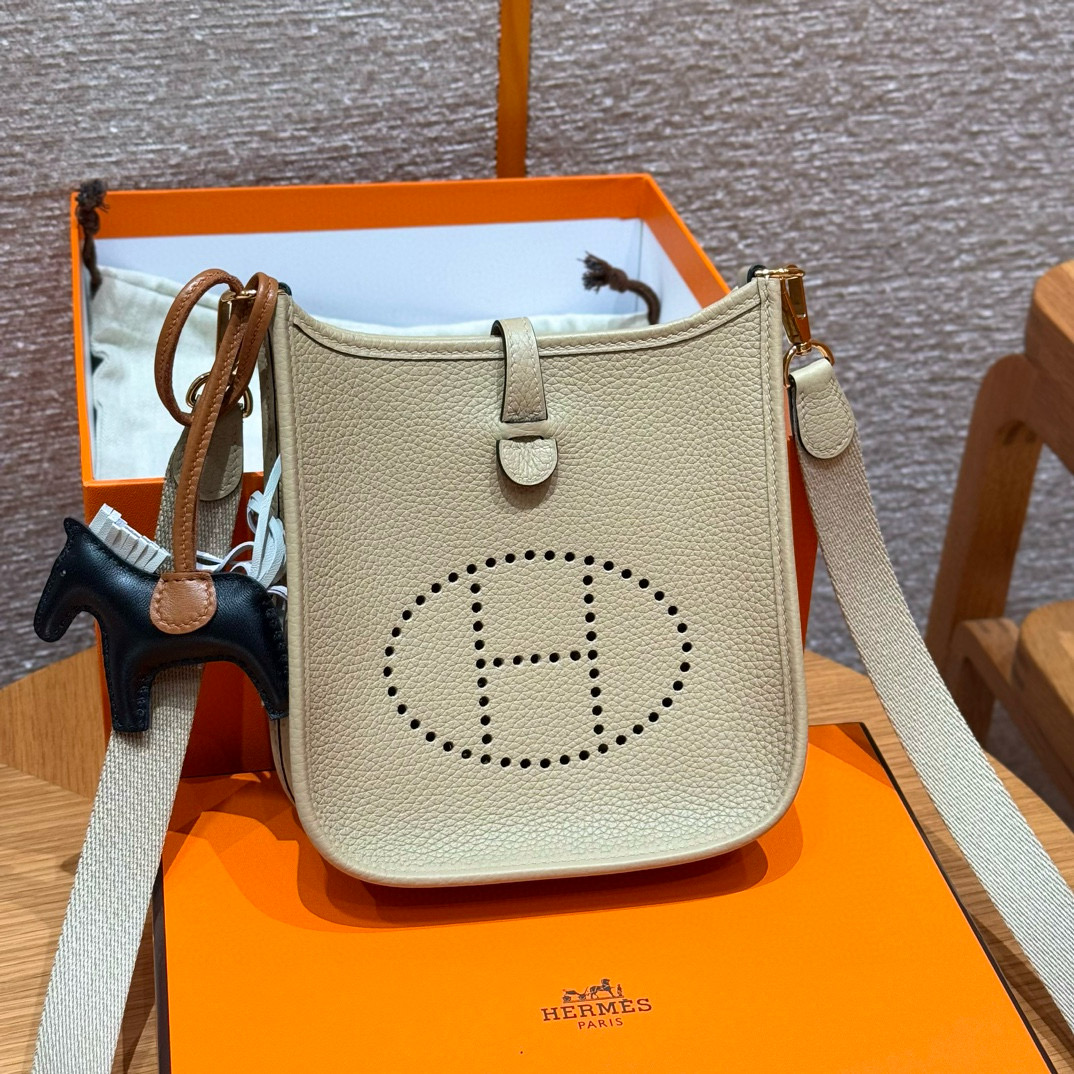 에르메스 Hermes Mini Evelyne 16cm clemence S2 Trench/gold
