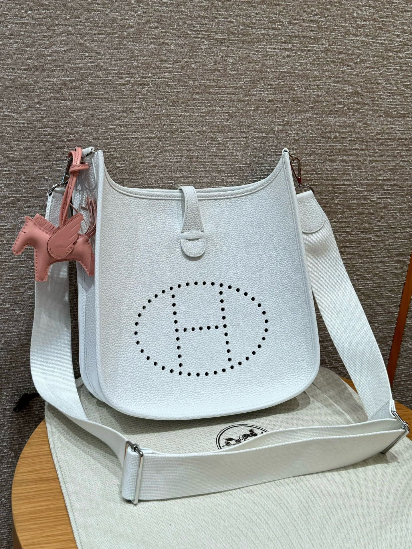 에르메스 Hermes Evelyne 29cm clemence 01 Blanc/silver