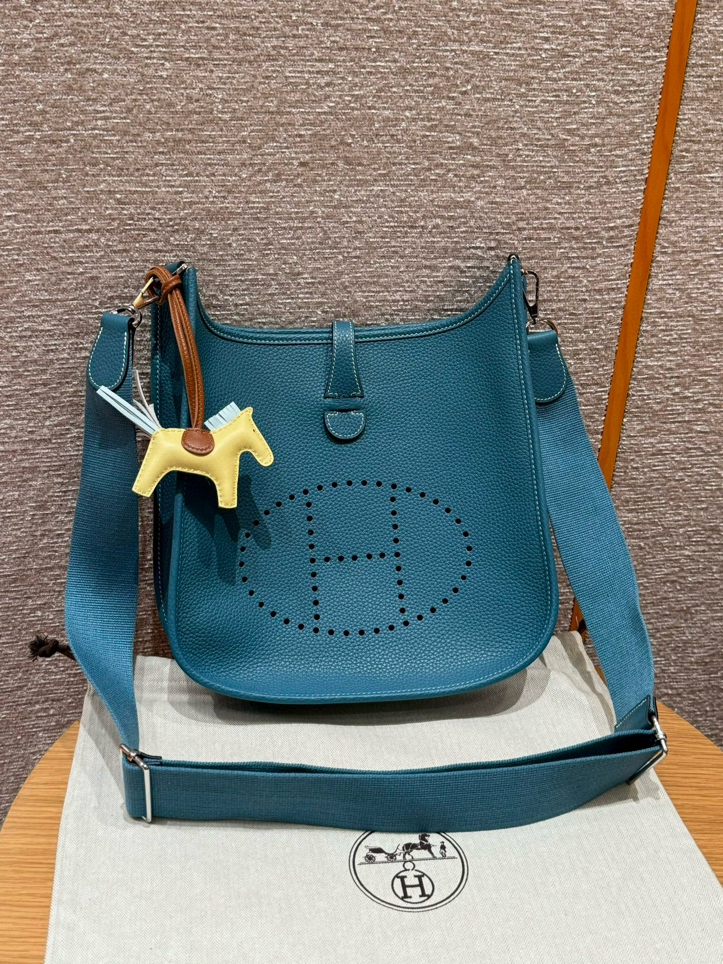 에르메스 Hermes Evelyne 29cm clemence 75 Blue Jean/silver