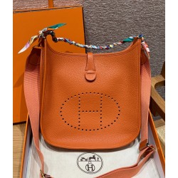 에르메스 Hermes Evelyne 29cm clemence 93 Orange/gold