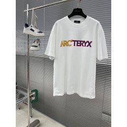 아크테릭스 ARC'TERYX 반팔 티셔츠