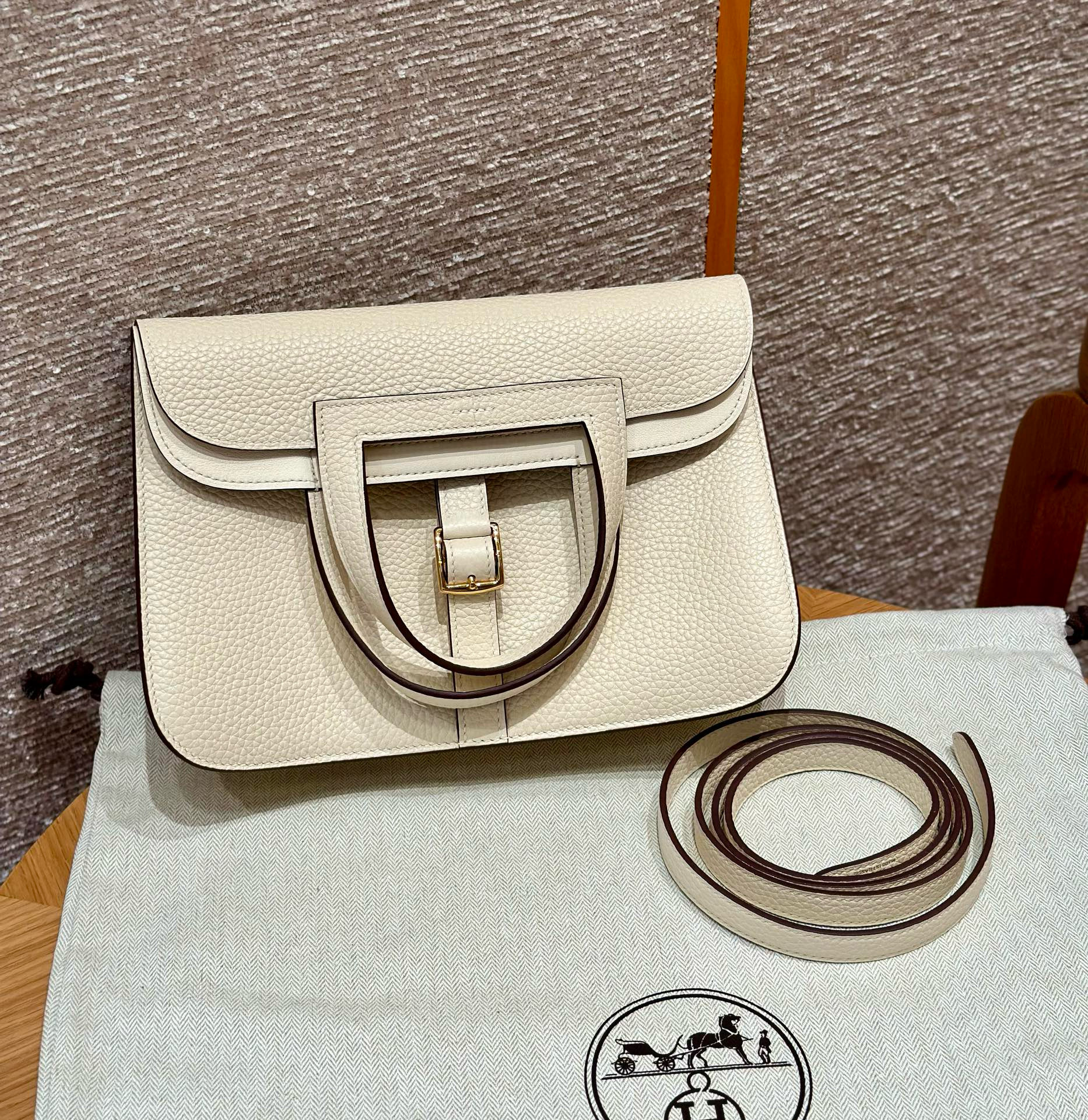 에르메스 Hermes Halzan 22cm TC i2 Nata/gold