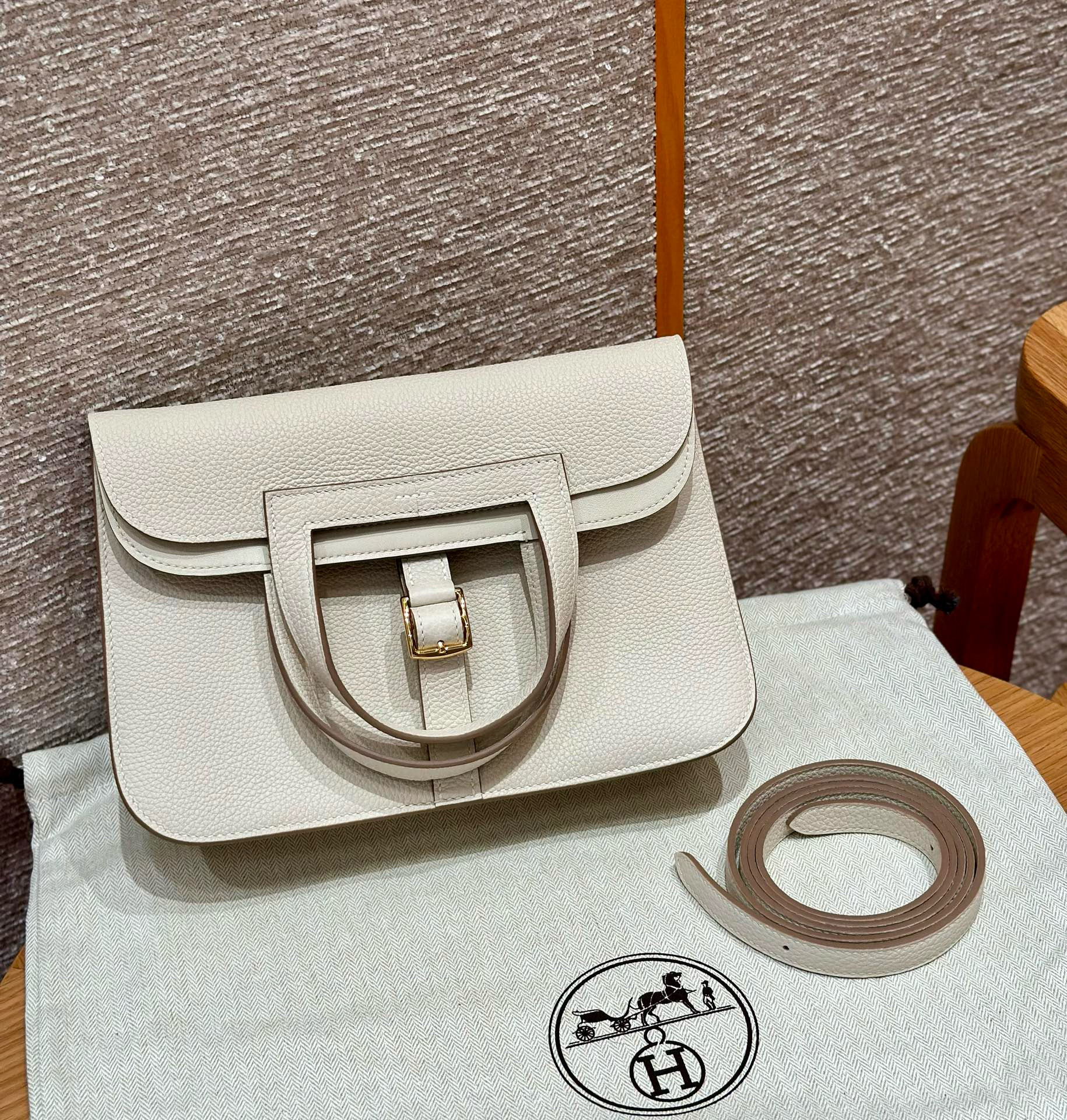 에르메스 Hermes Halzan 22cm Togo 10 Craie/silver