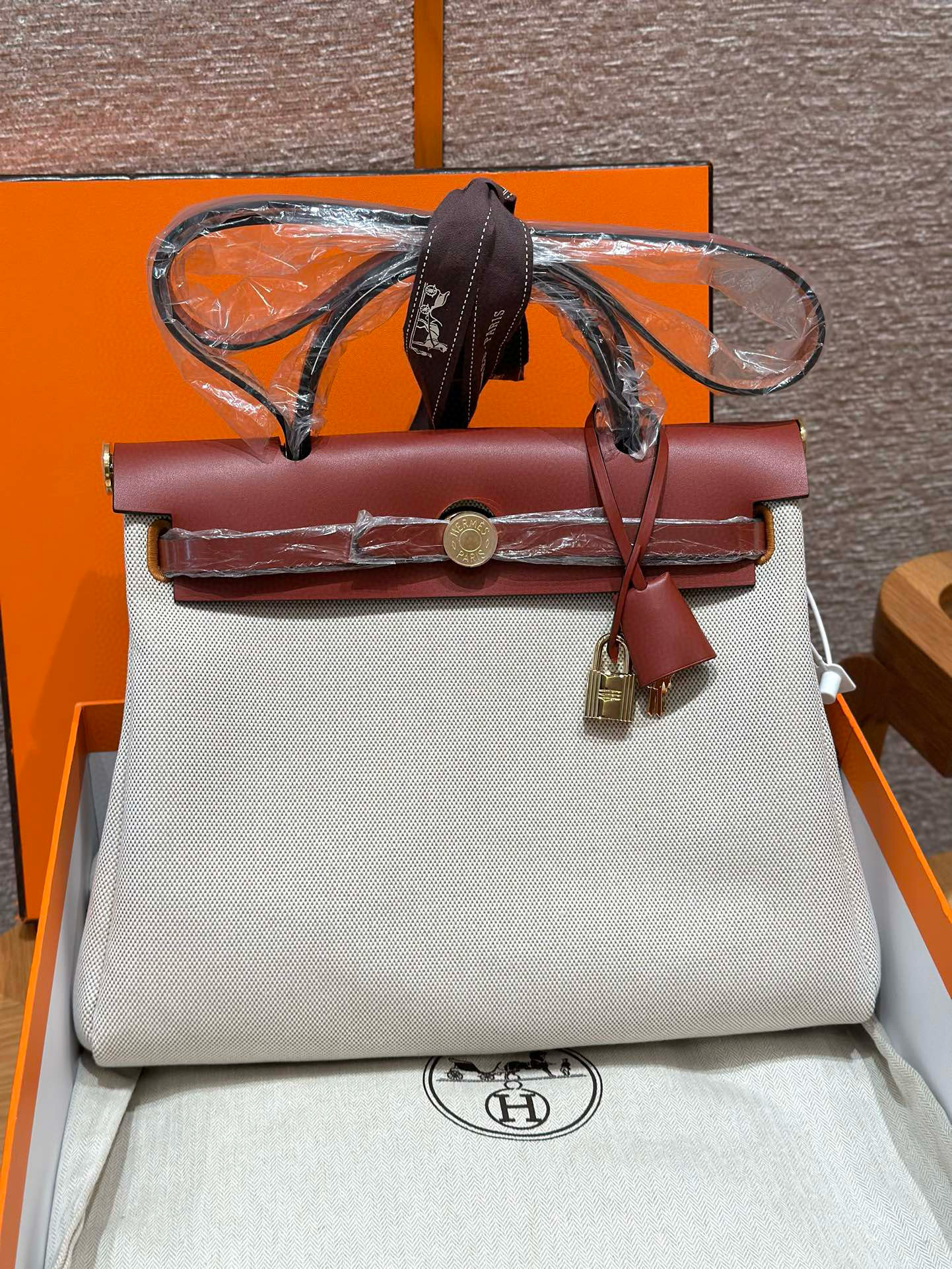에르메스 Hermes Herbag 31cm canvas and cowhide Wine red/gold