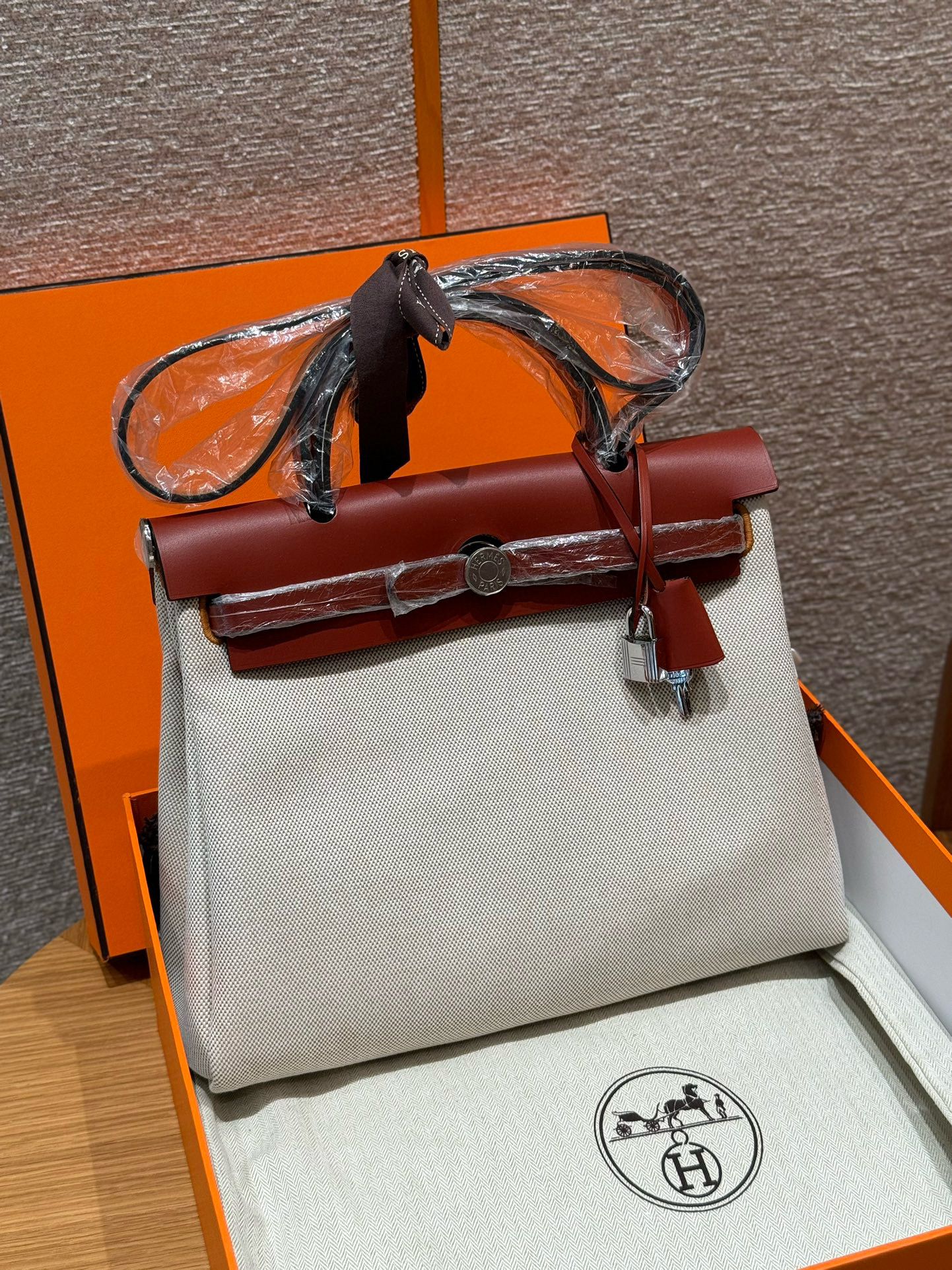 에르메스 Hermes Herbag 31cm canvas and cowhide Wine red/silver