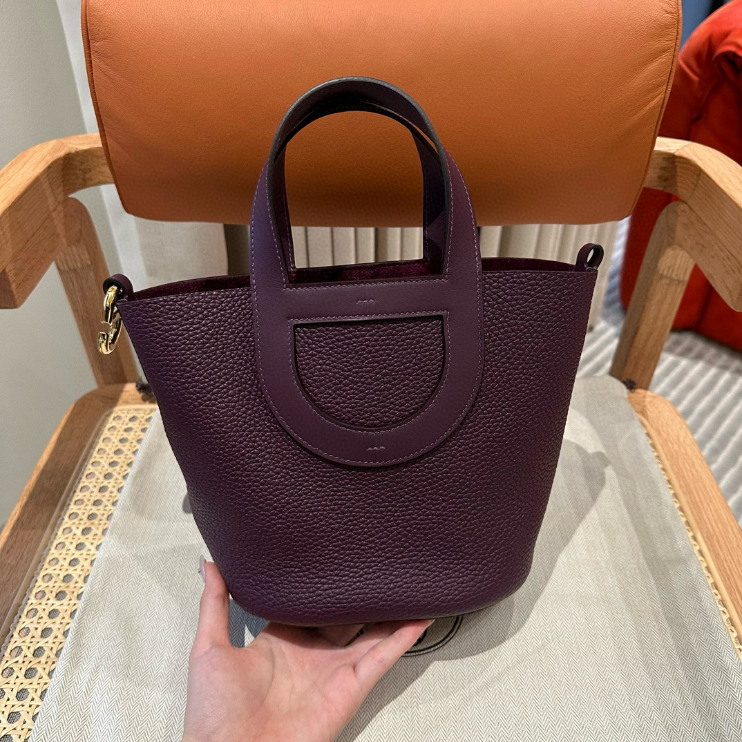 에르메스 Hermes in the loop 18cm Clemence N5 Cassis/gold