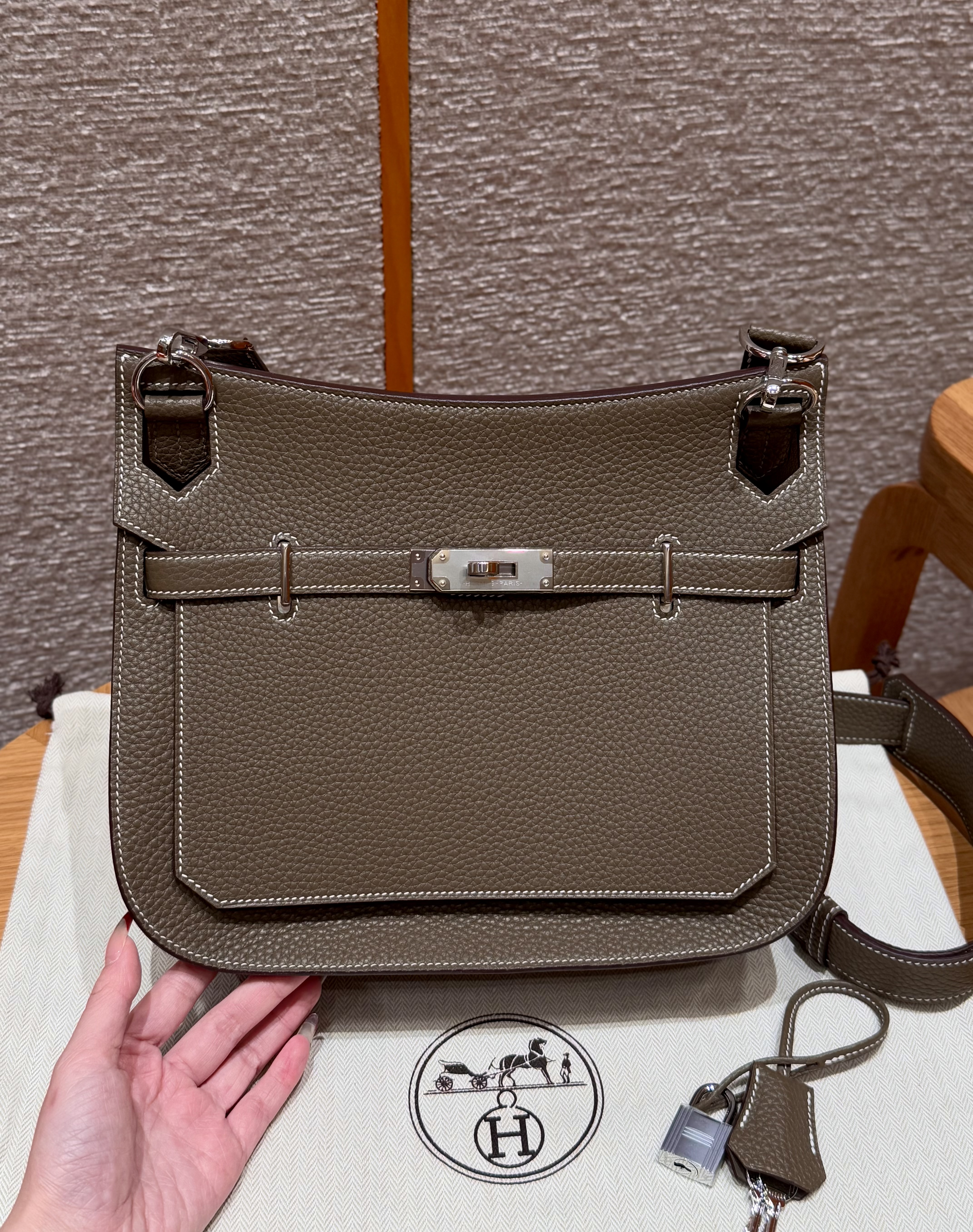 에르메스 Hermes Jypsiere 28cm clemence 18 Etoupe/silver