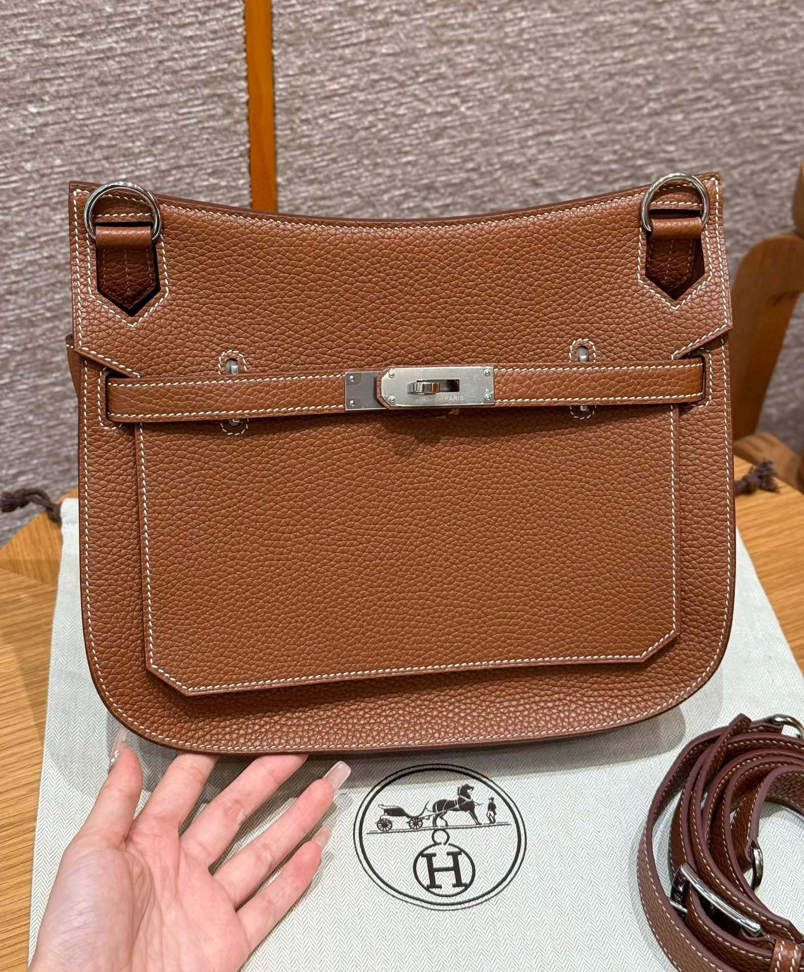 에르메스 Hermes Jypsiere 28cm clemence 37 Gold/silver