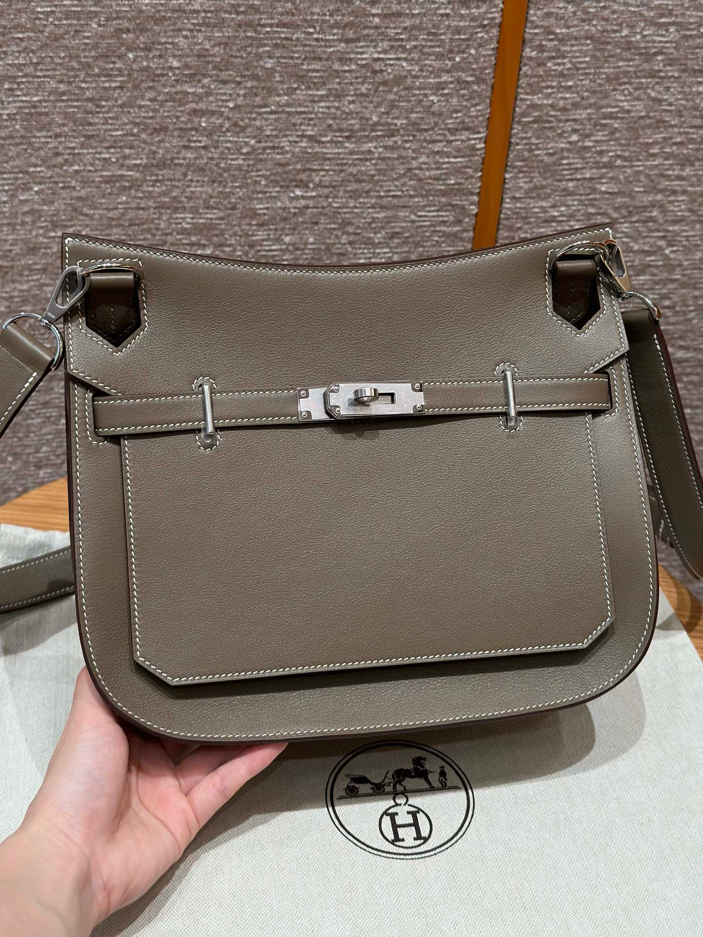에르메스 Hermes Jypsiere 28cm Swift 18 Etoupe/silver